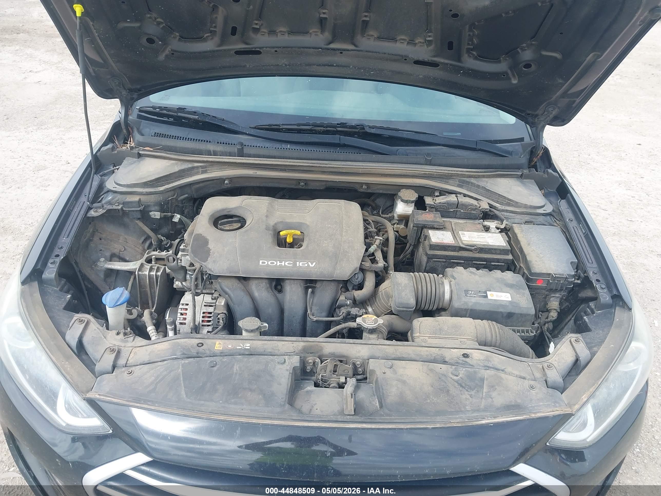 HYUNDAI ELANTRA image 10