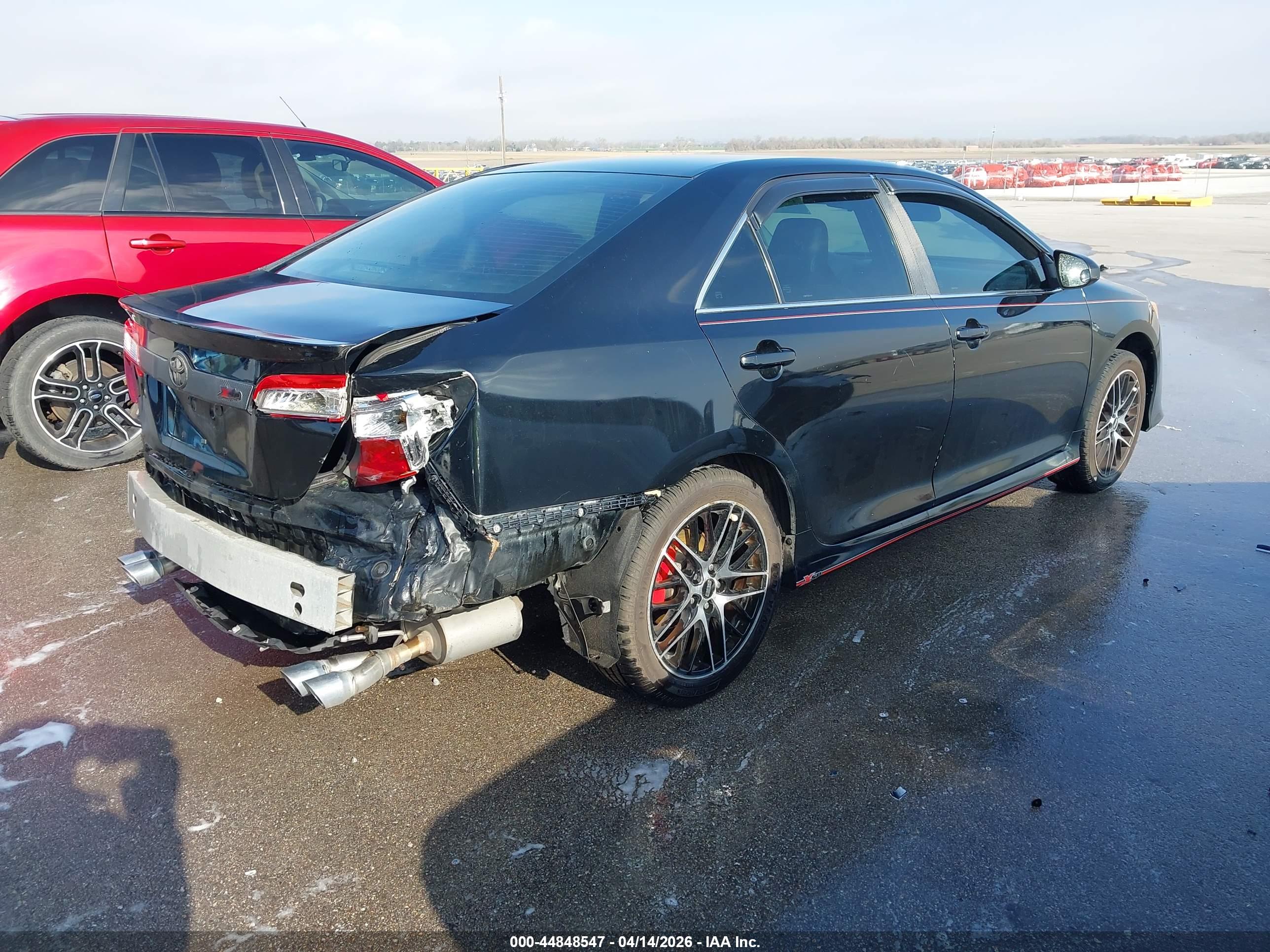 TOYOTA CAMRY image 4