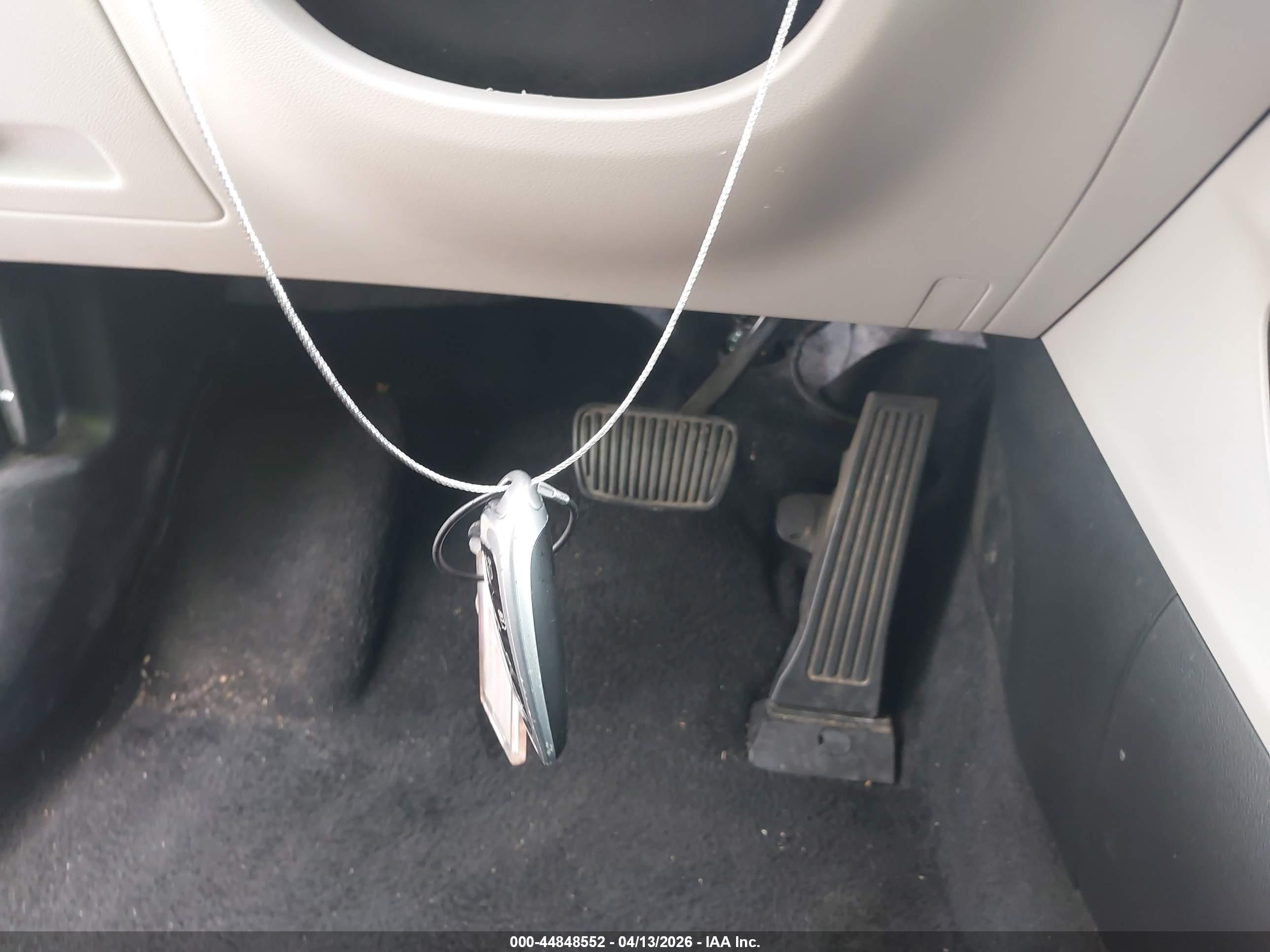 HYUNDAI TUCSON image 11