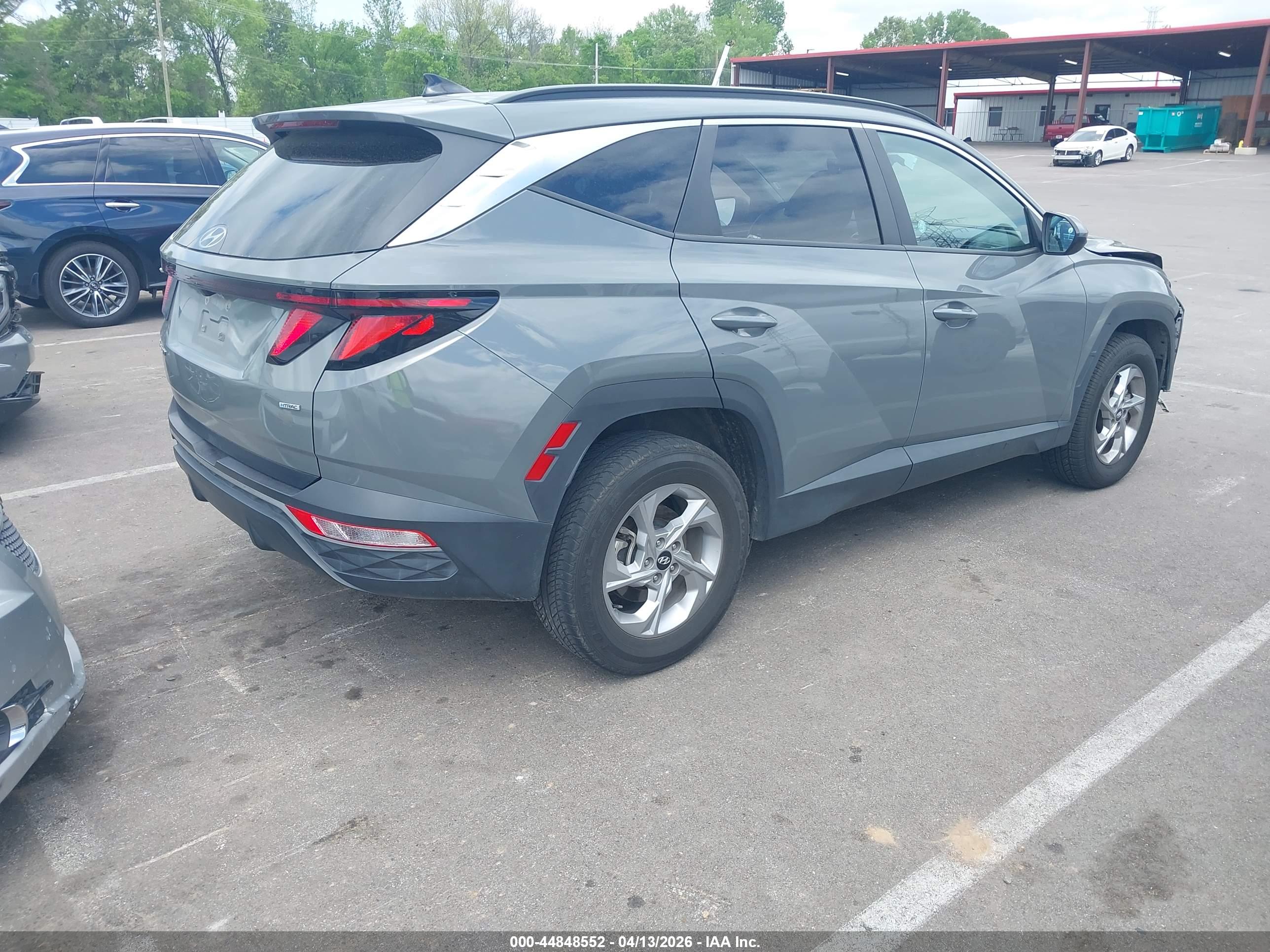 HYUNDAI TUCSON image 4