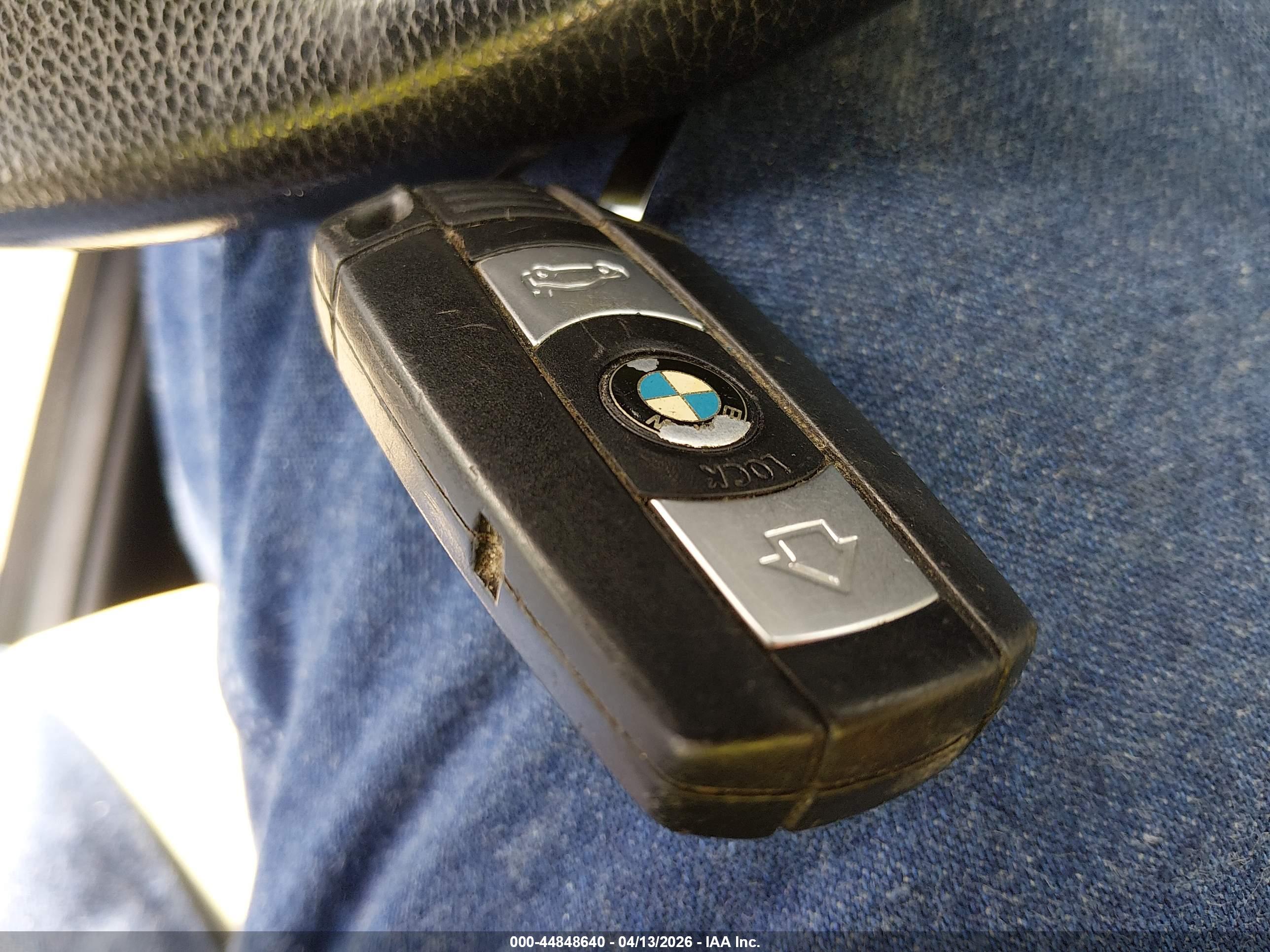 BMW 528I image 11