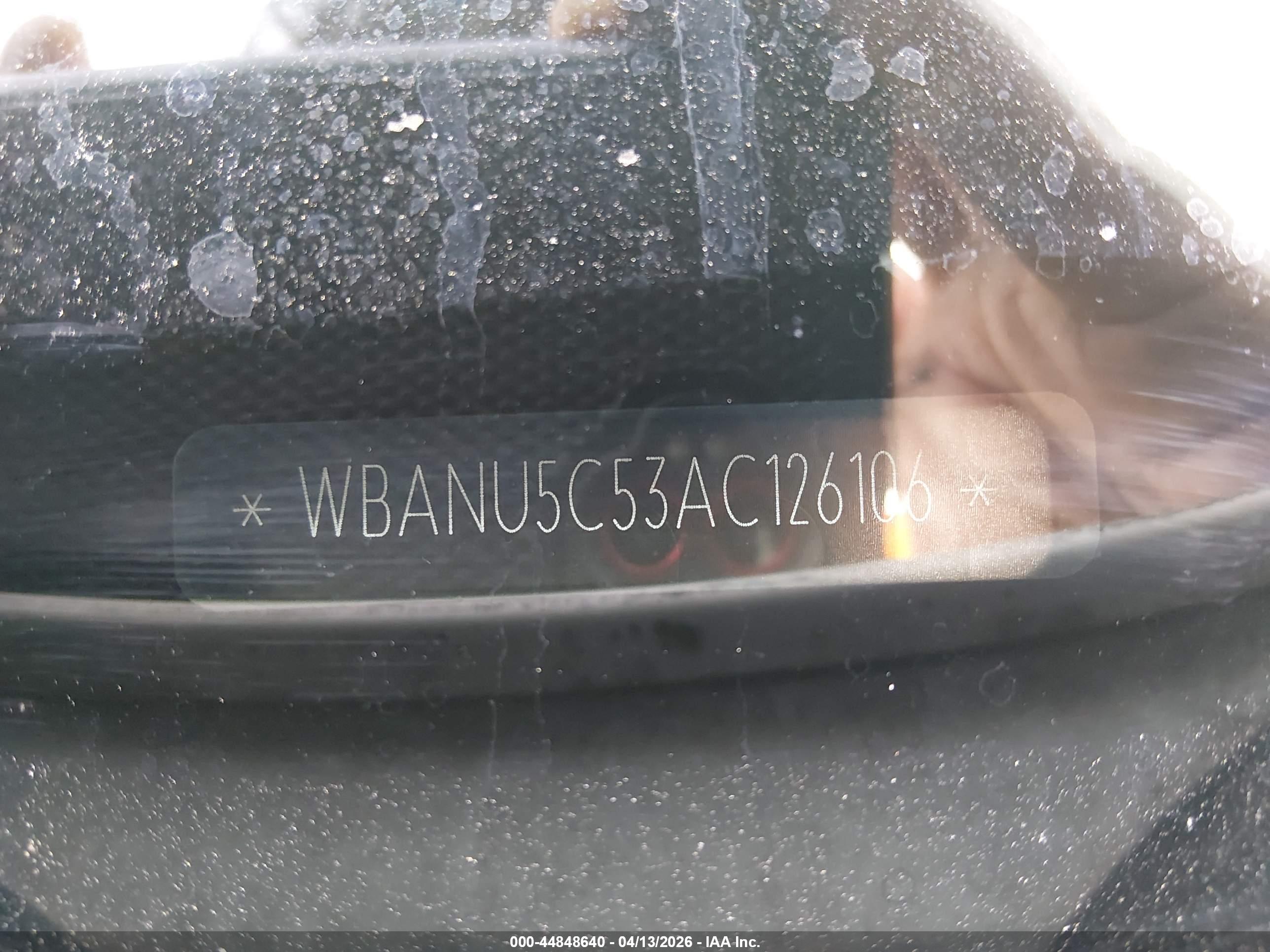 BMW 528I image 9