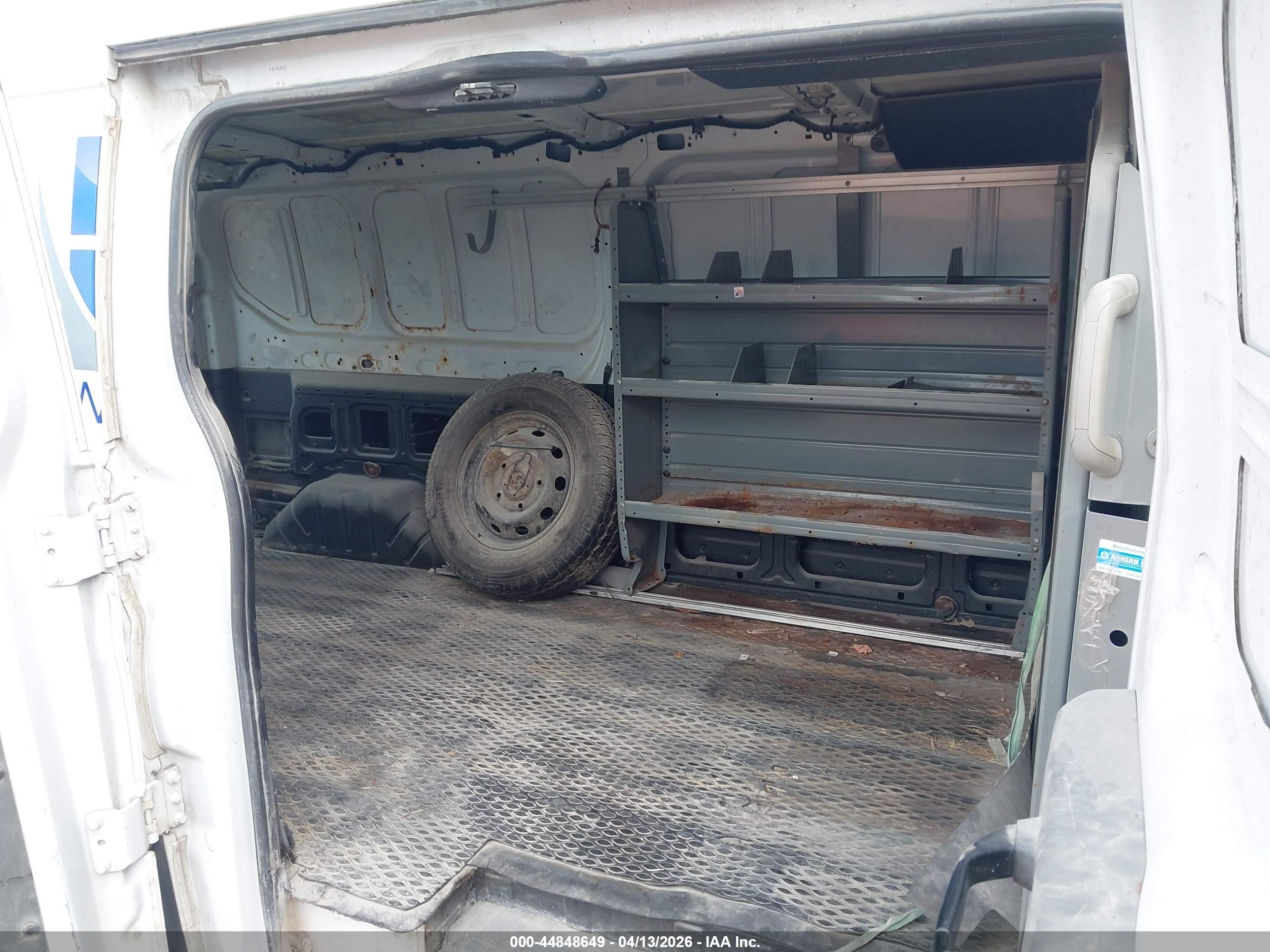 FORD TRANSIT-150 image 8