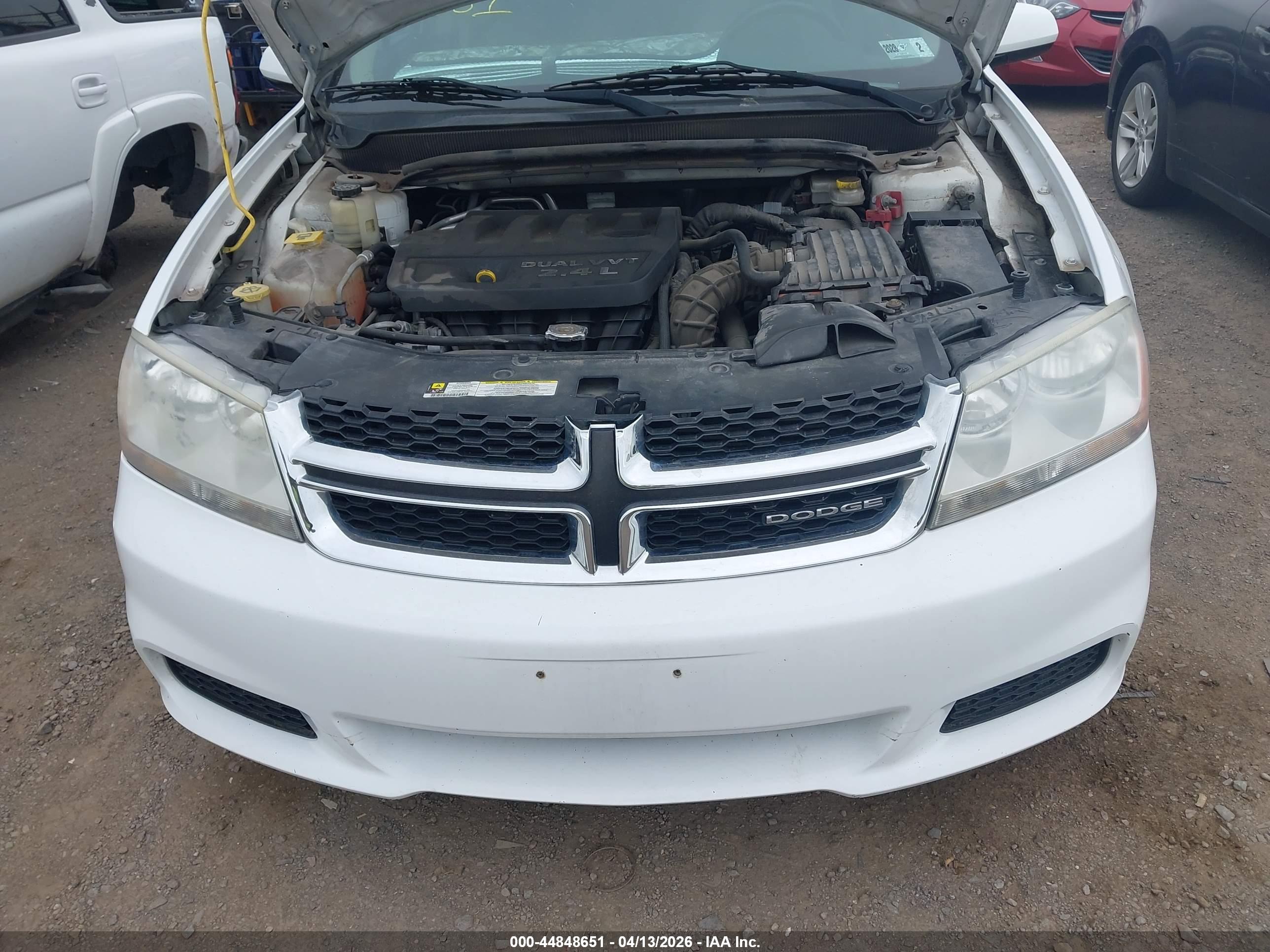 DODGE AVENGER image 6