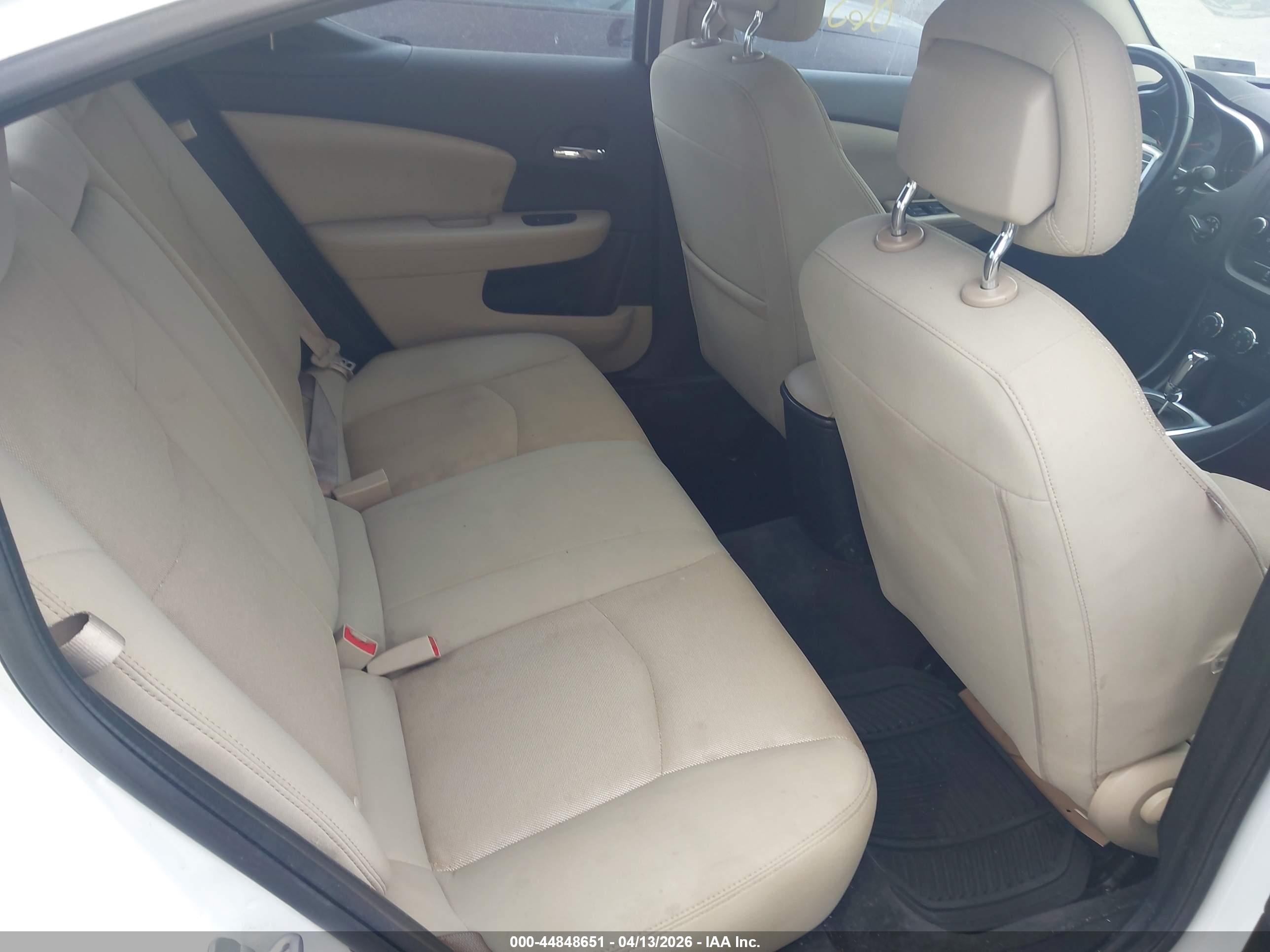 DODGE AVENGER image 8