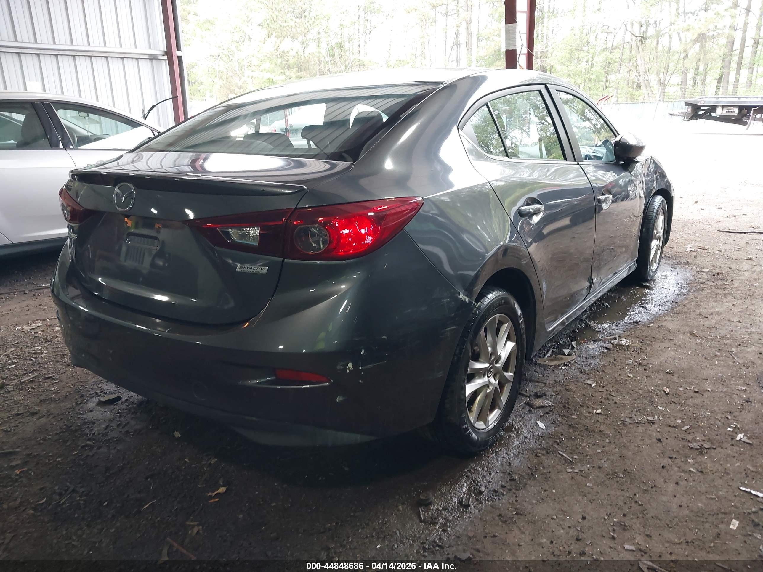 MAZDA MAZDA3 image 4