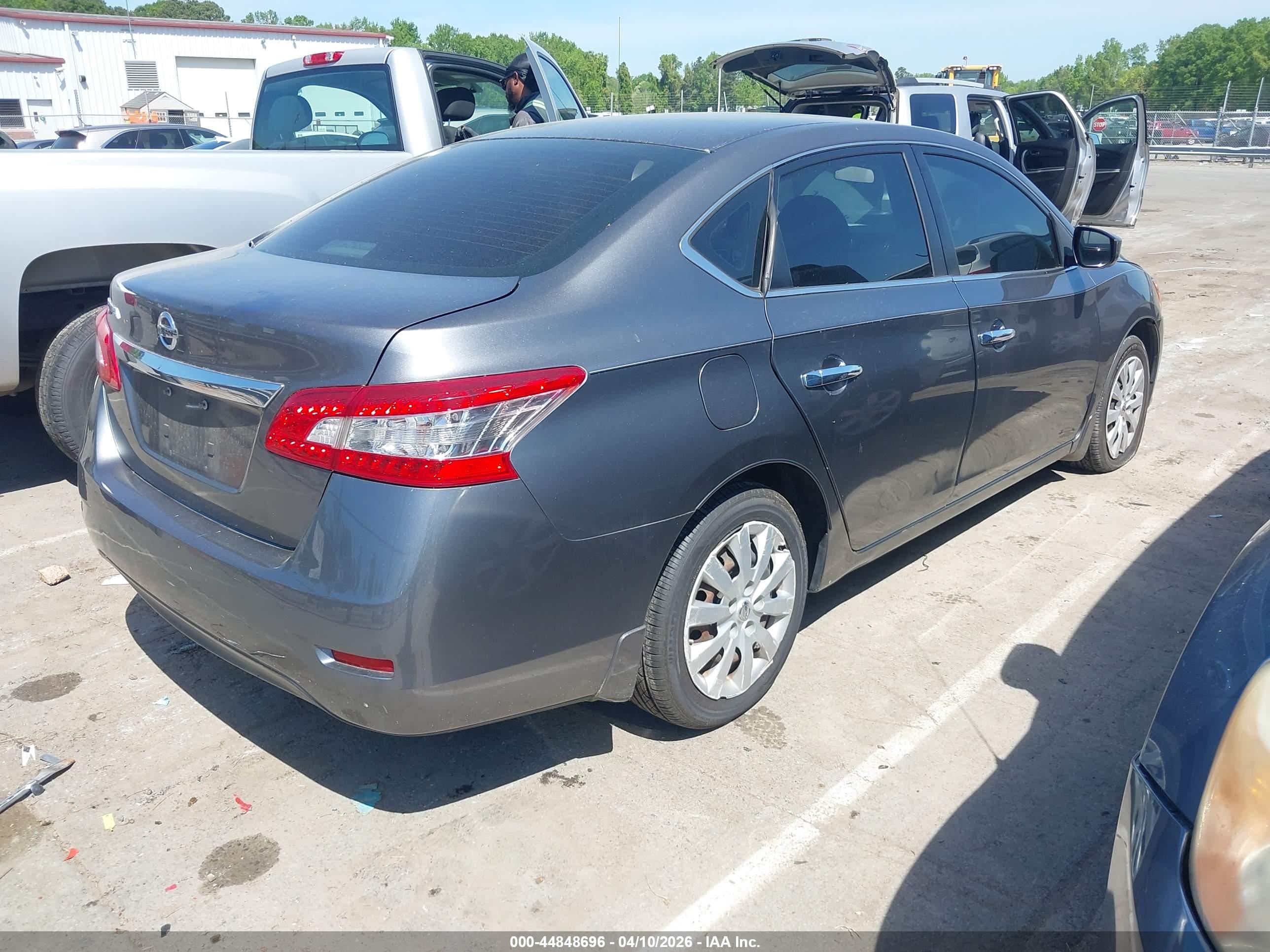 NISSAN SENTRA image 4
