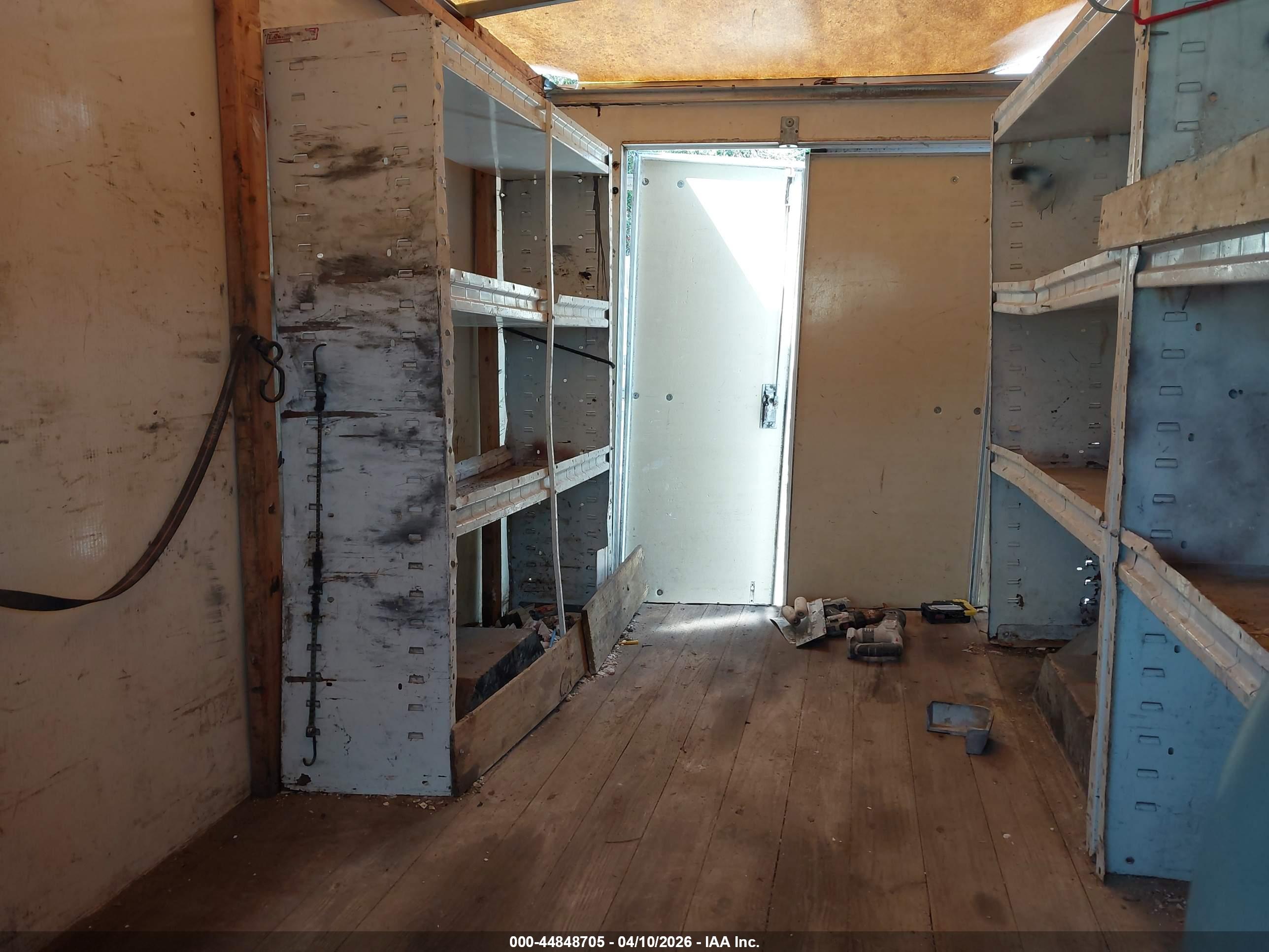 FORD E-350 image 8