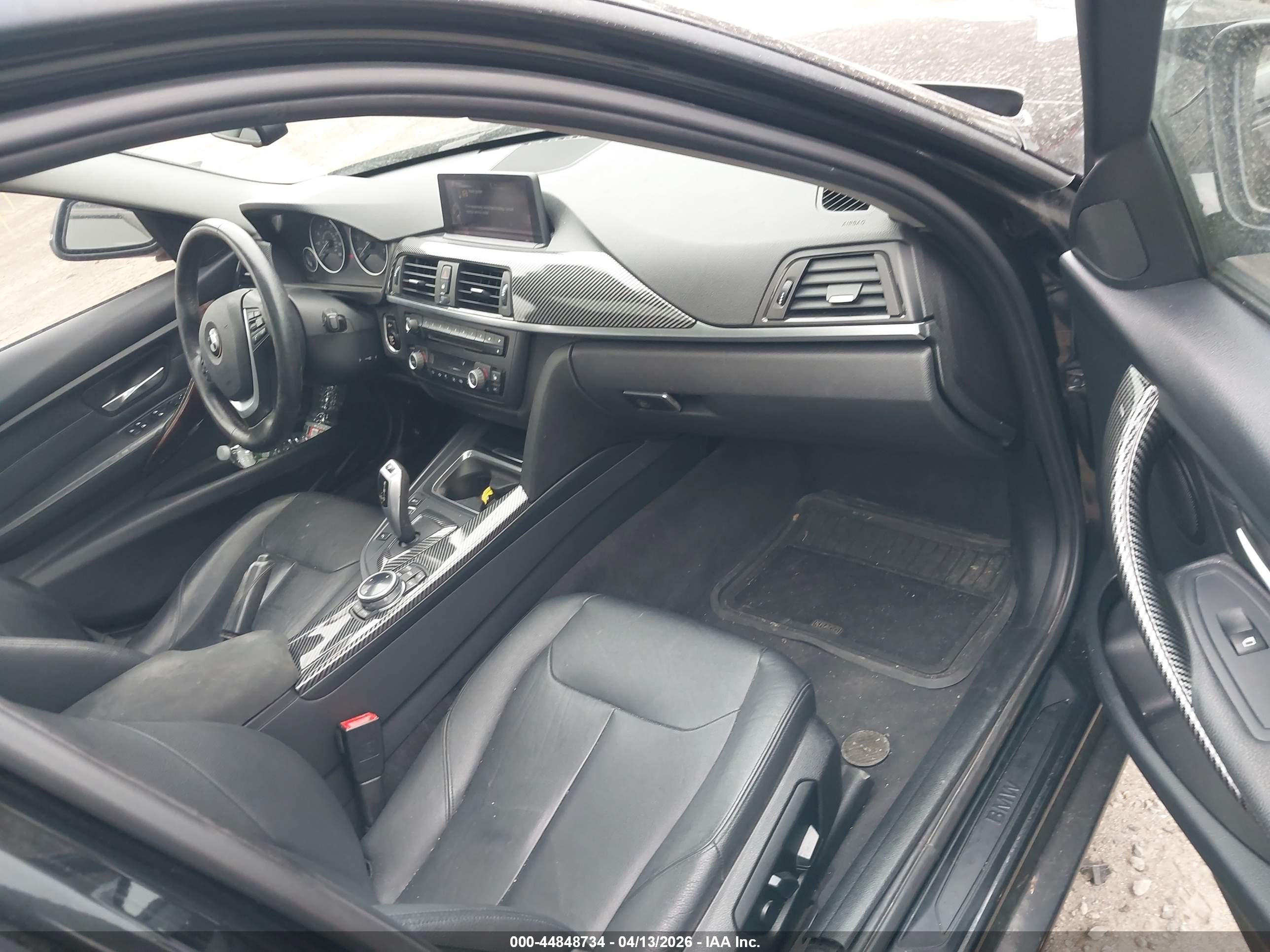 BMW 335I image 5