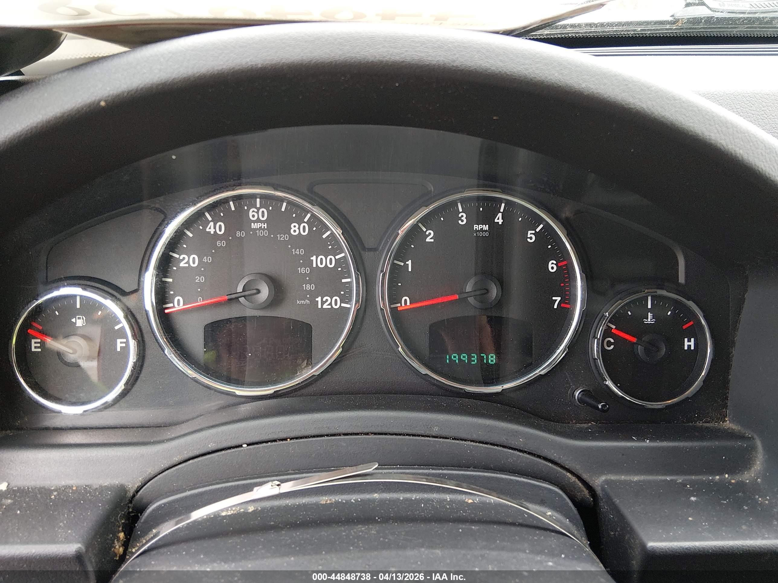 JEEP LIBERTY image 7