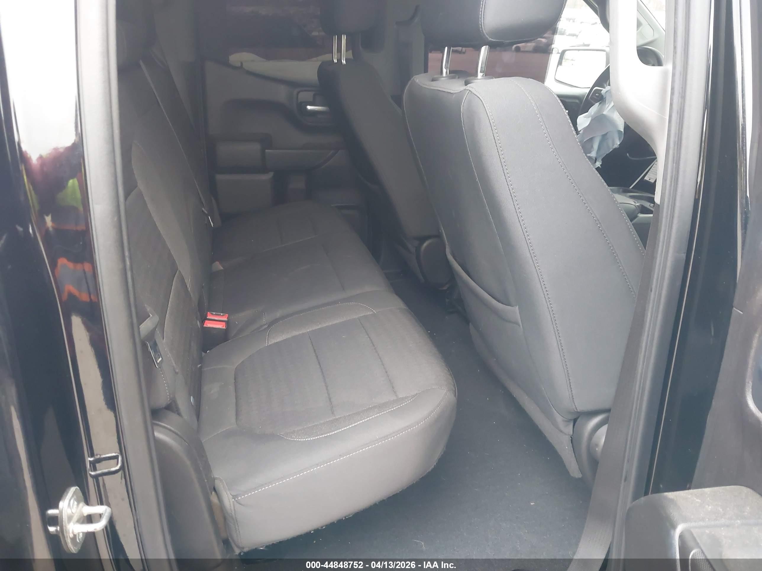 CHEVROLET SILVERADO image 8