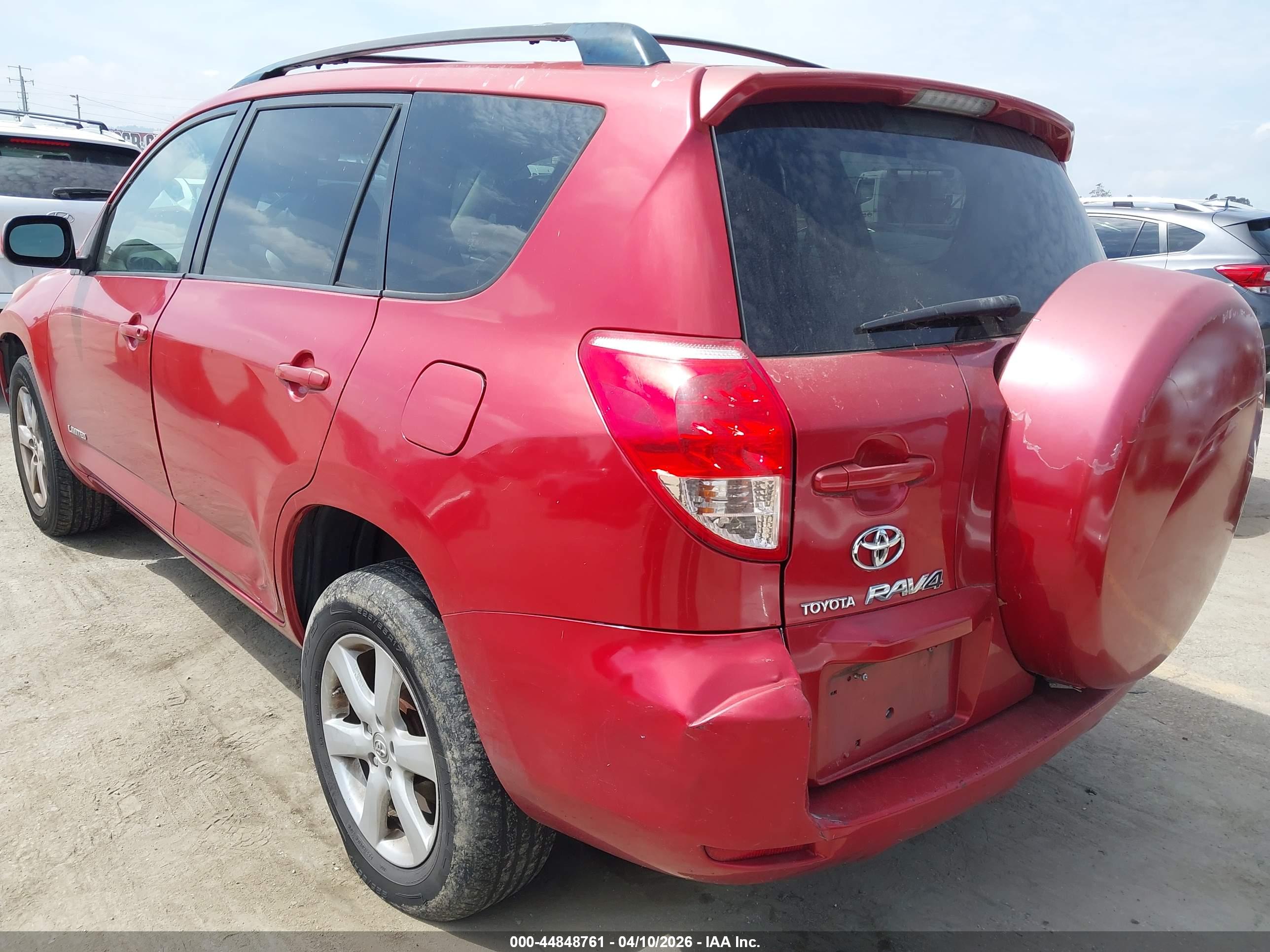 TOYOTA RAV4 image 6