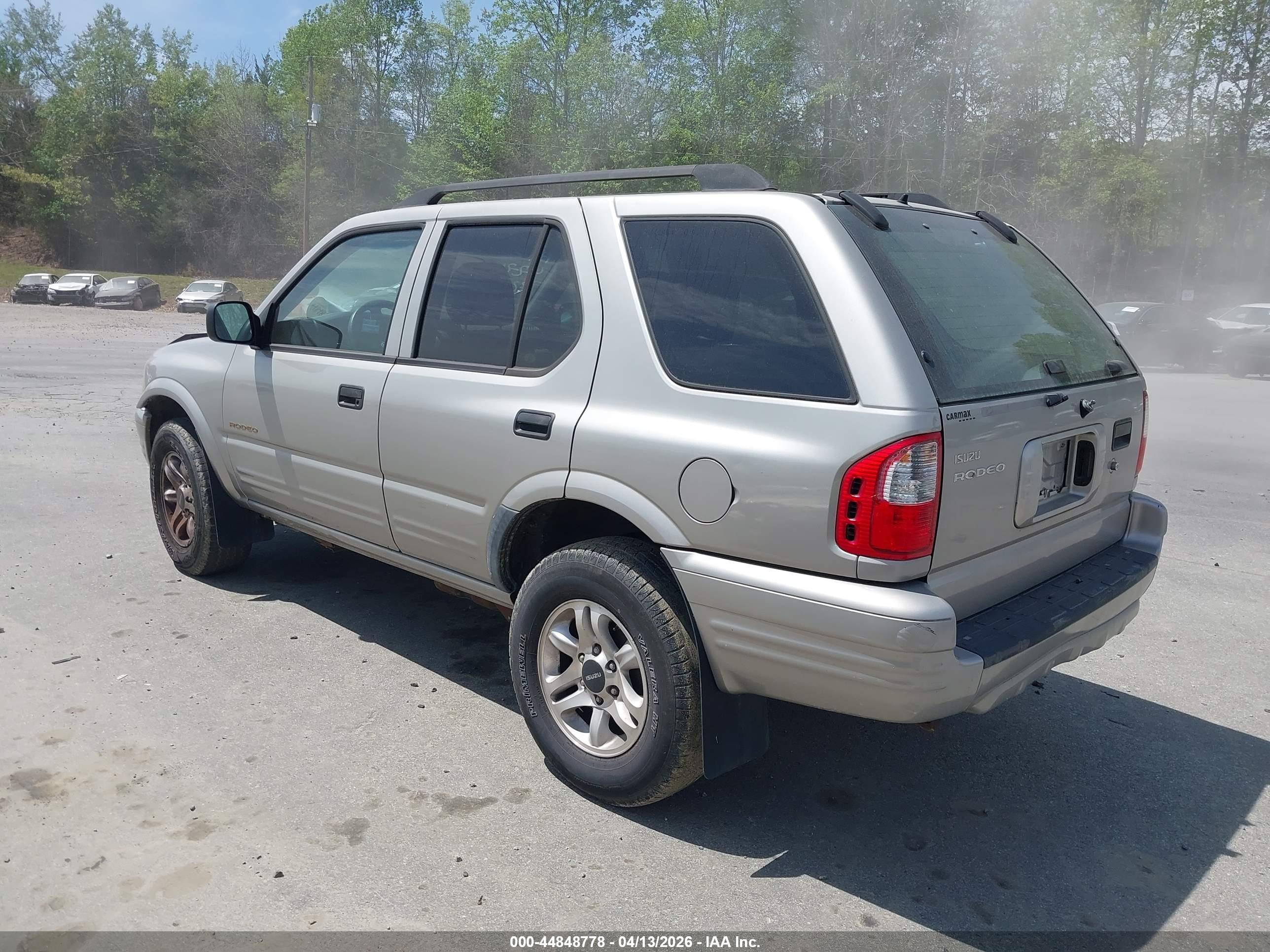 ISUZU RODEO image 3