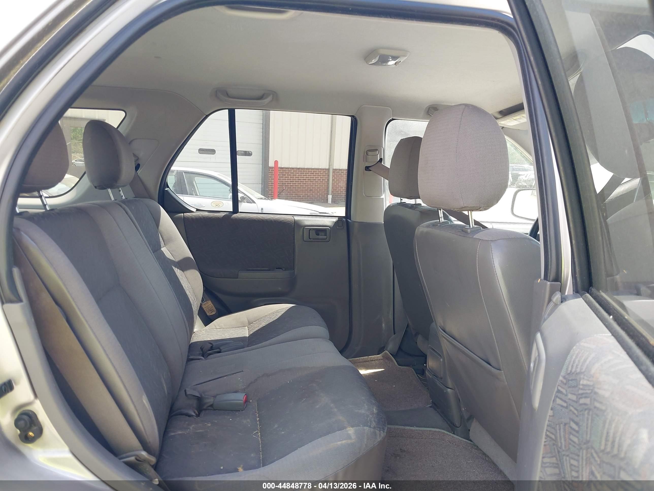 ISUZU RODEO image 8