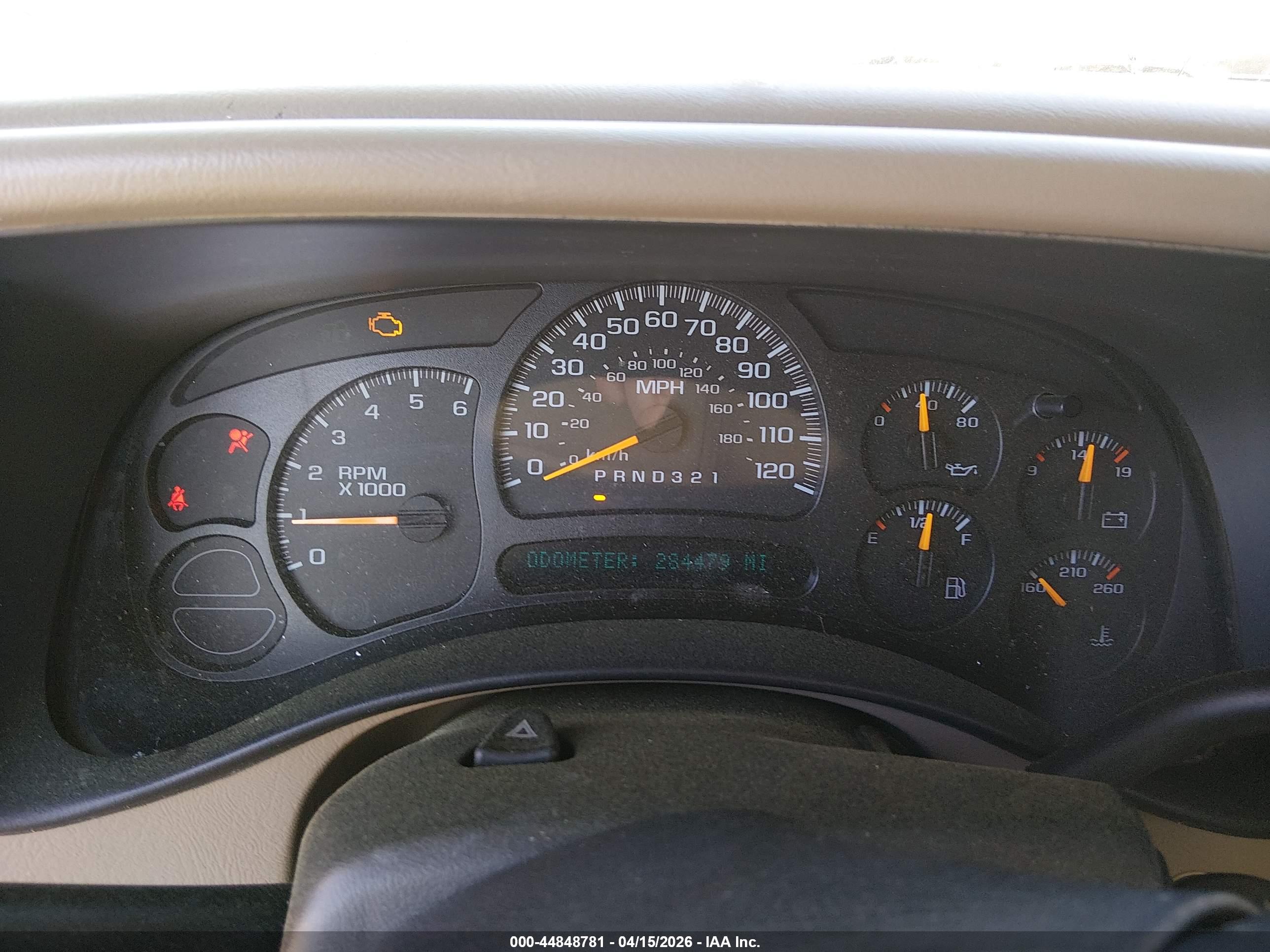 CHEVROLET TAHOE image 7