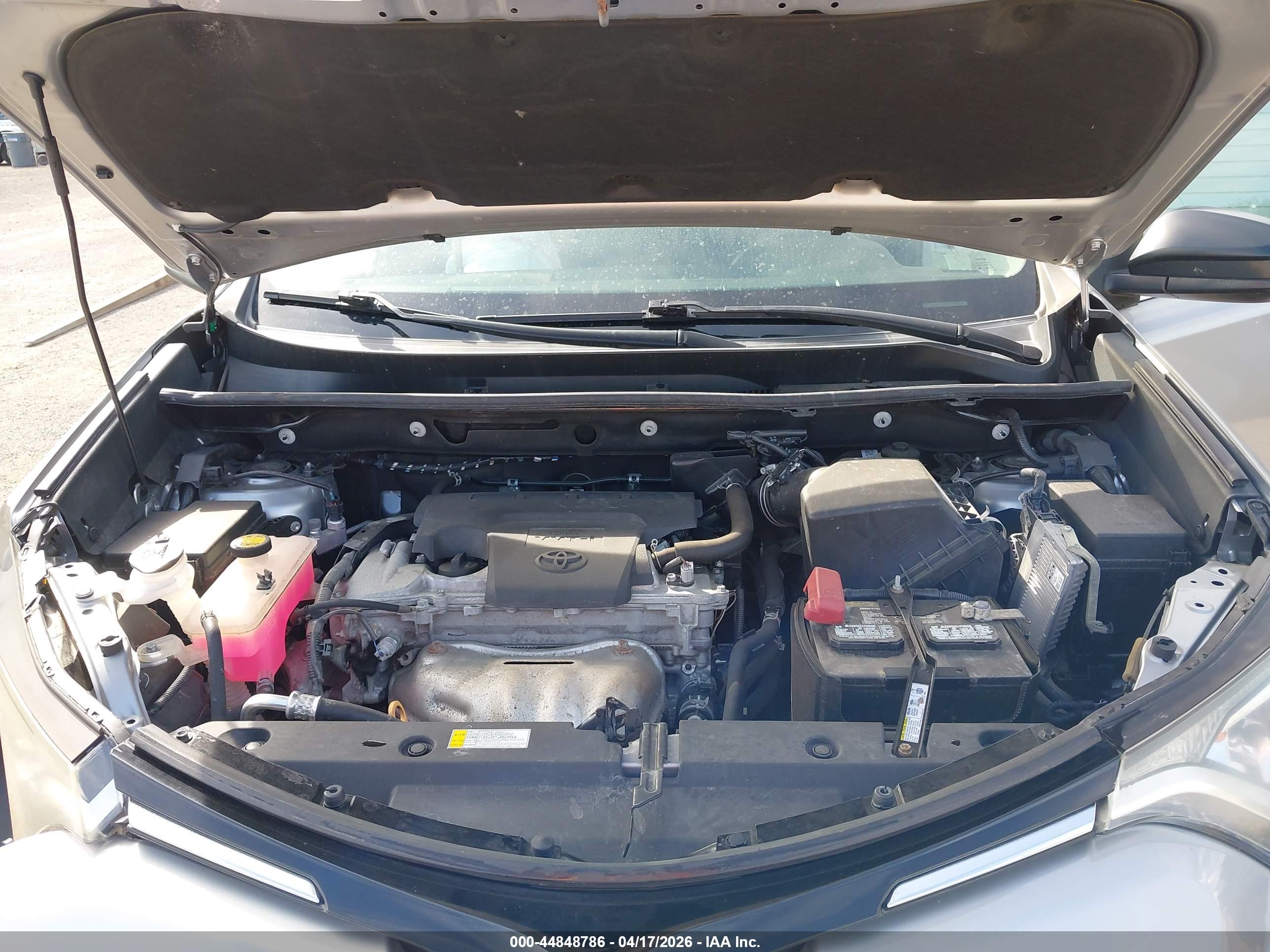 TOYOTA RAV4 image 10