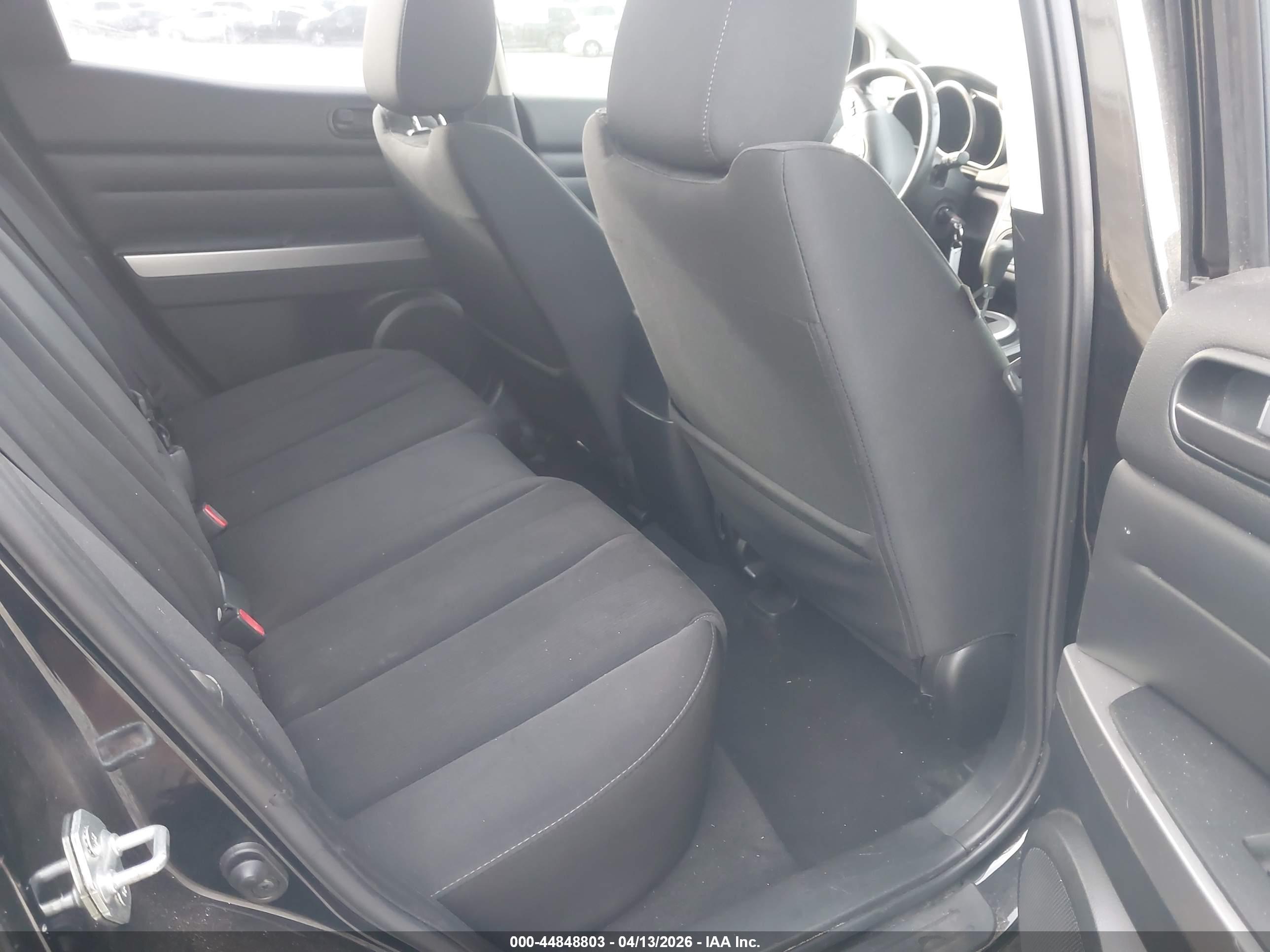 MAZDA CX-7 image 8