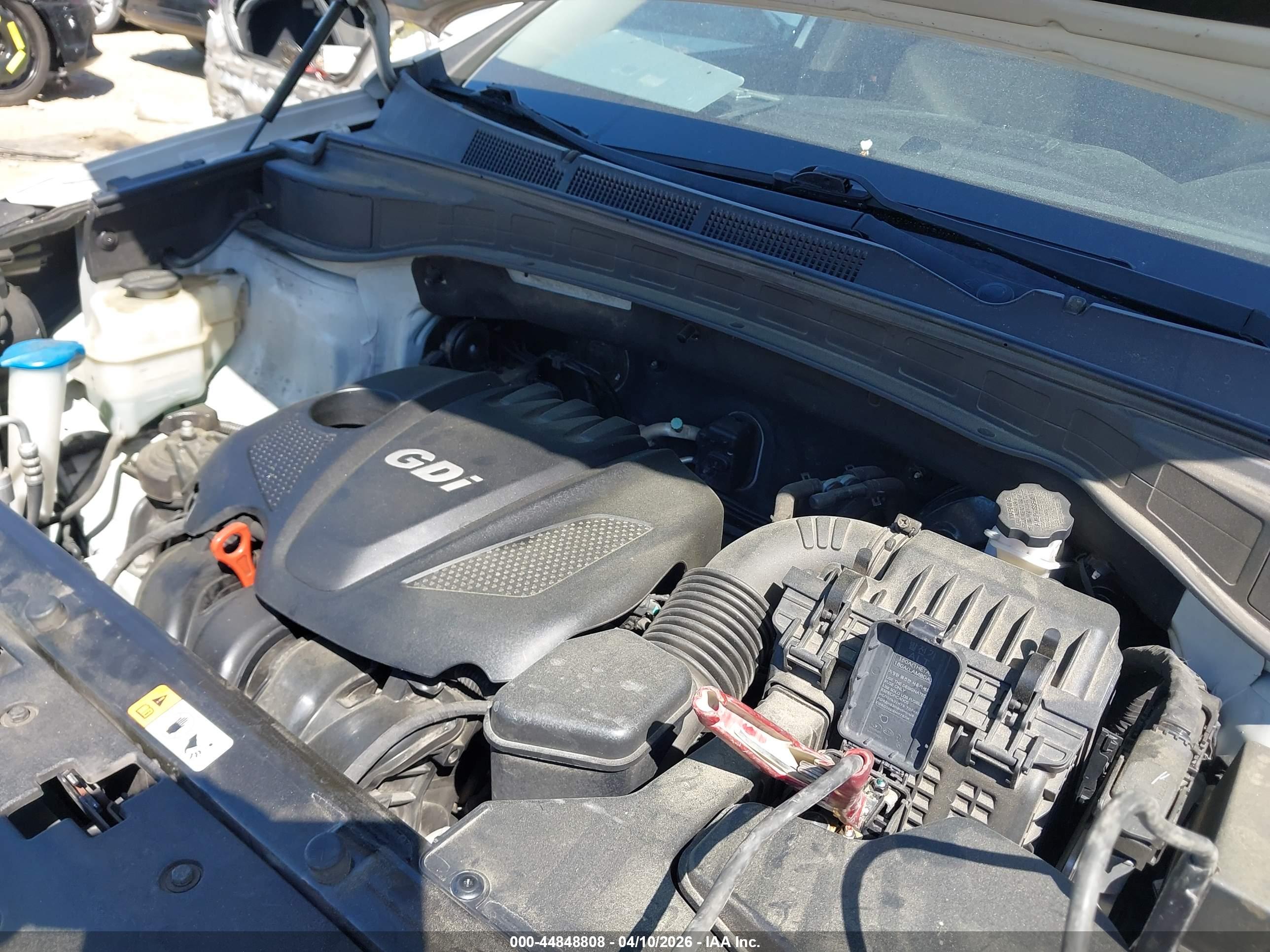 HYUNDAI SANTA image 10