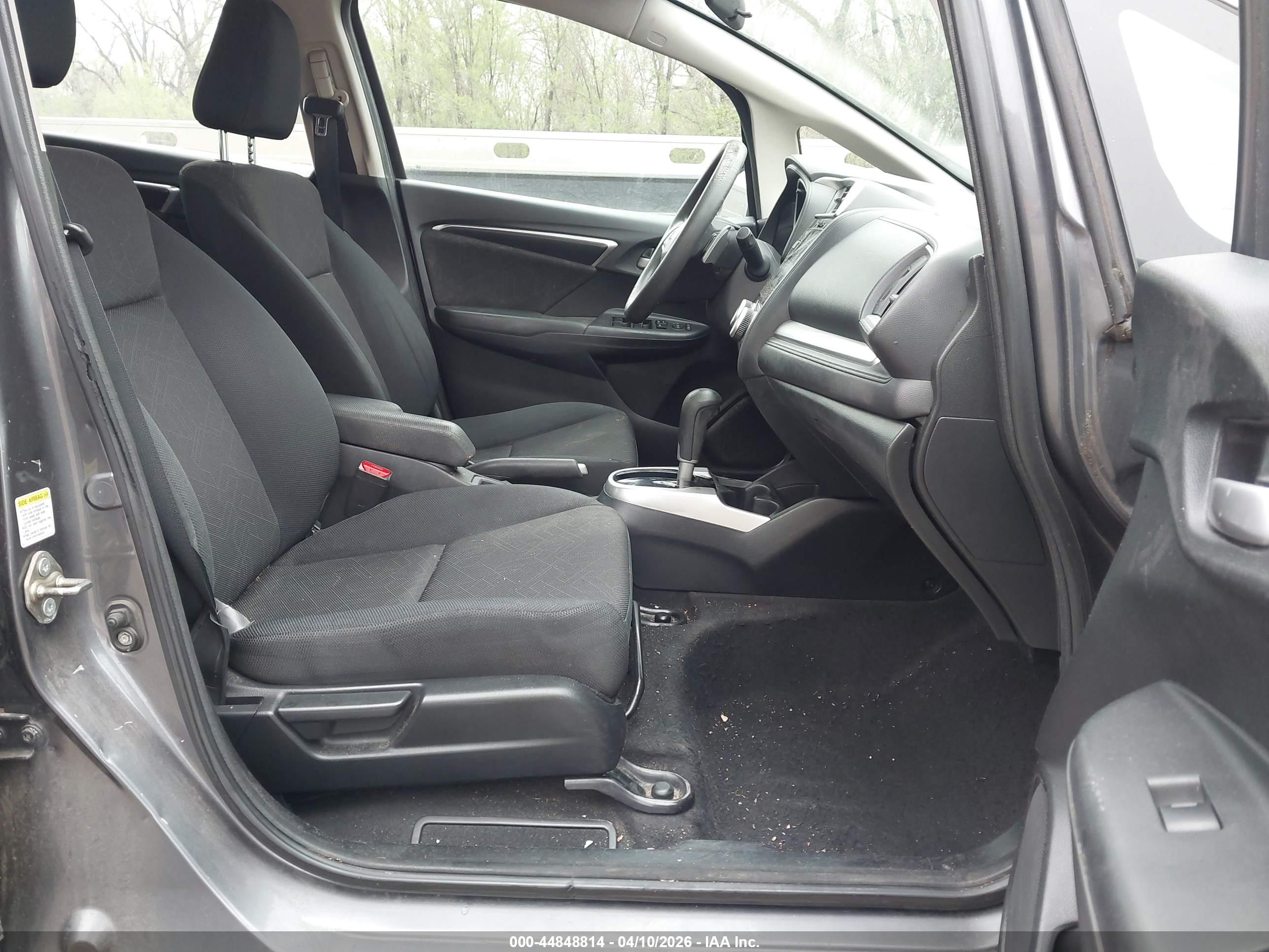 HONDA FIT image 5