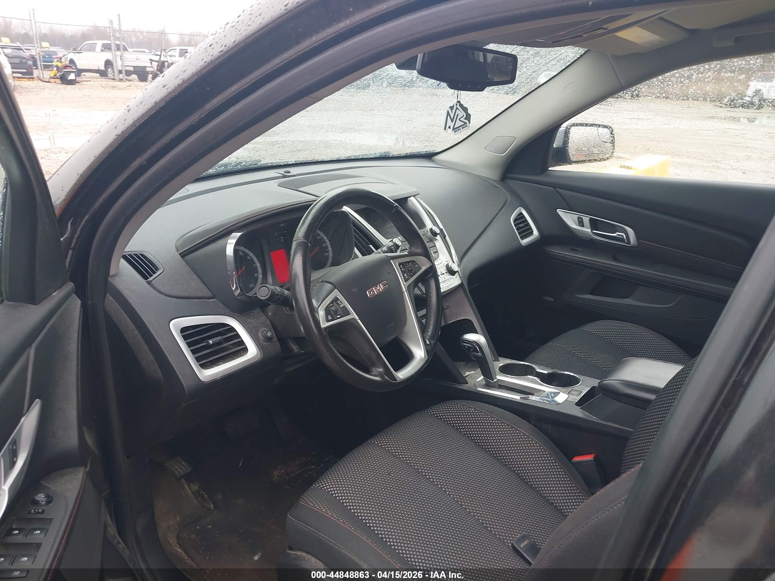 GMC TERRAIN image 5