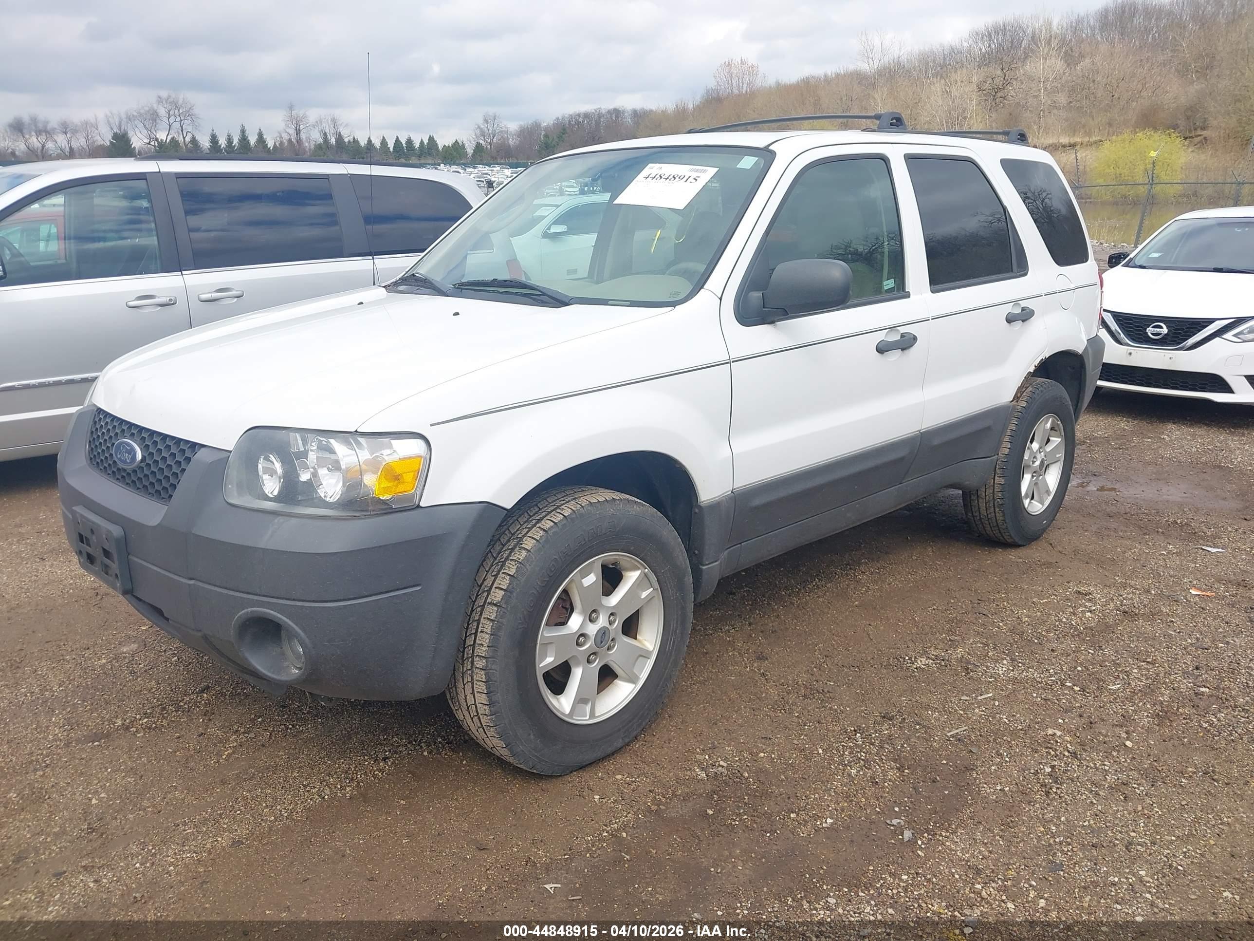 FORD ESCAPE image 2