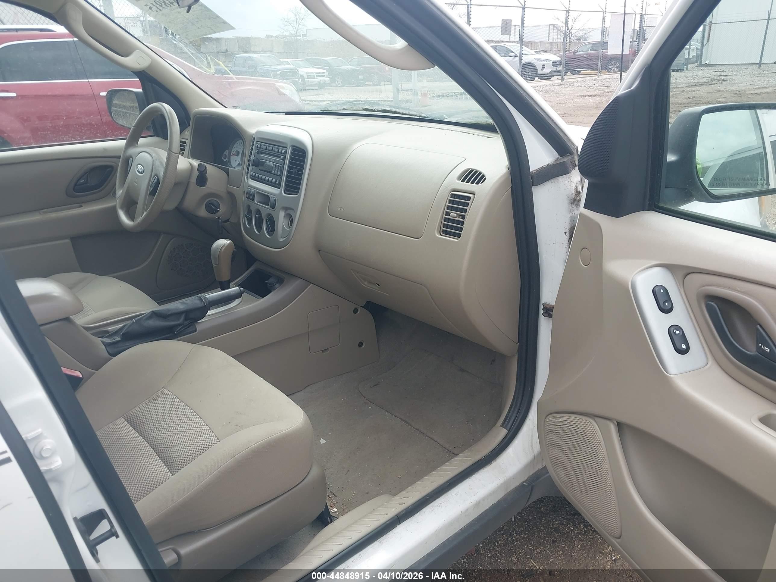 FORD ESCAPE image 5
