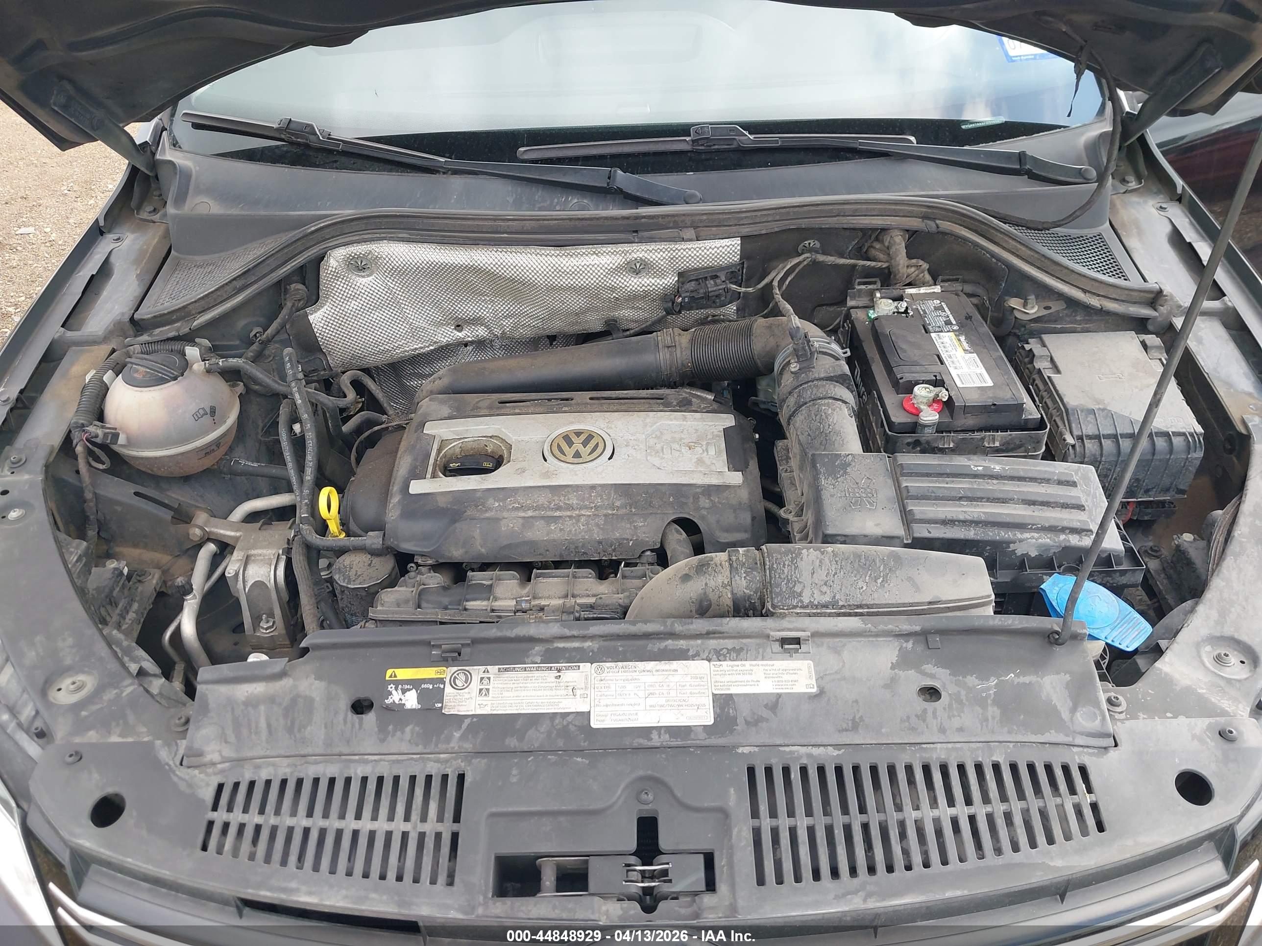 VOLKSWAGEN TIGUAN image 10