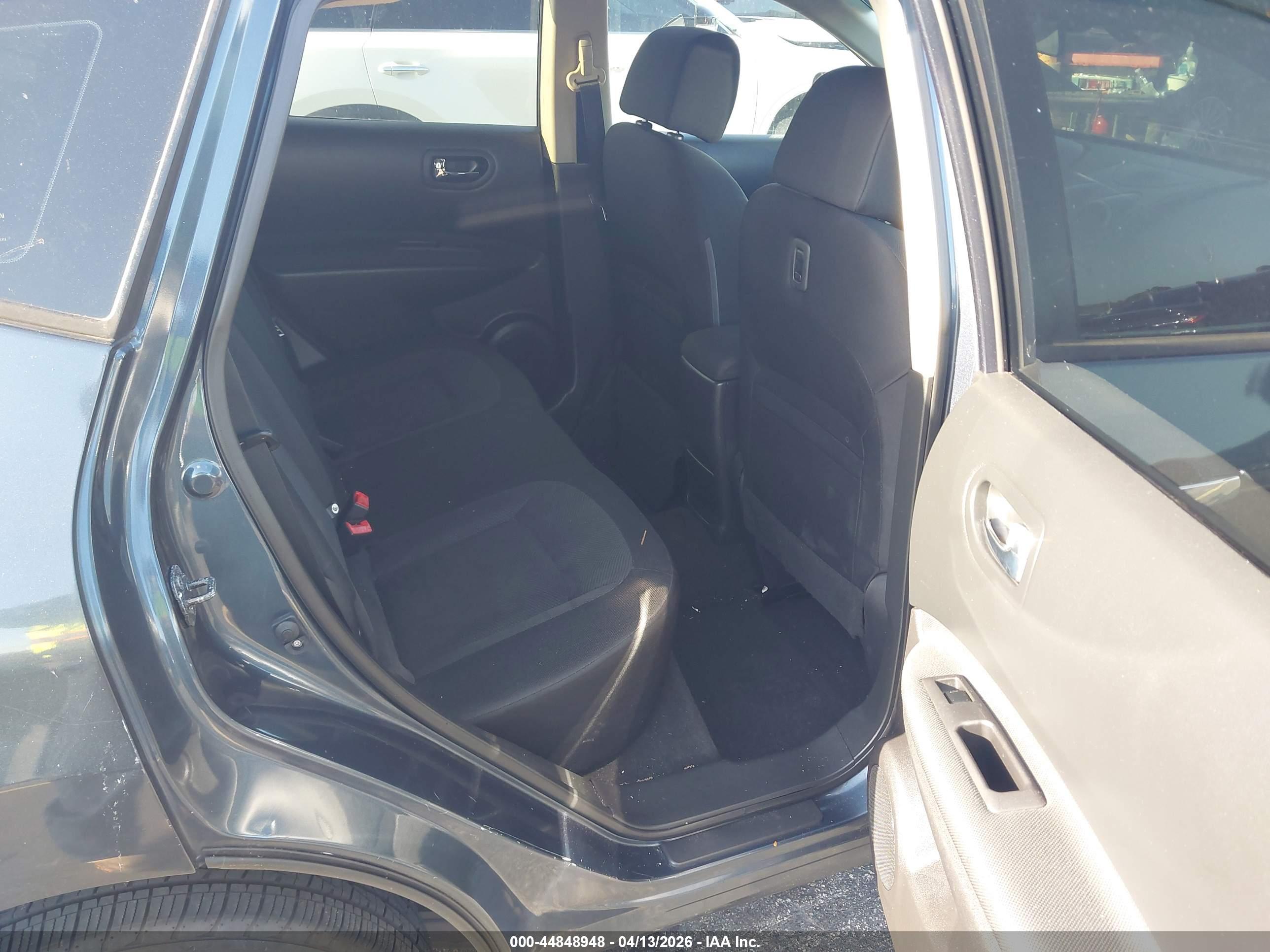 NISSAN ROGUE image 8