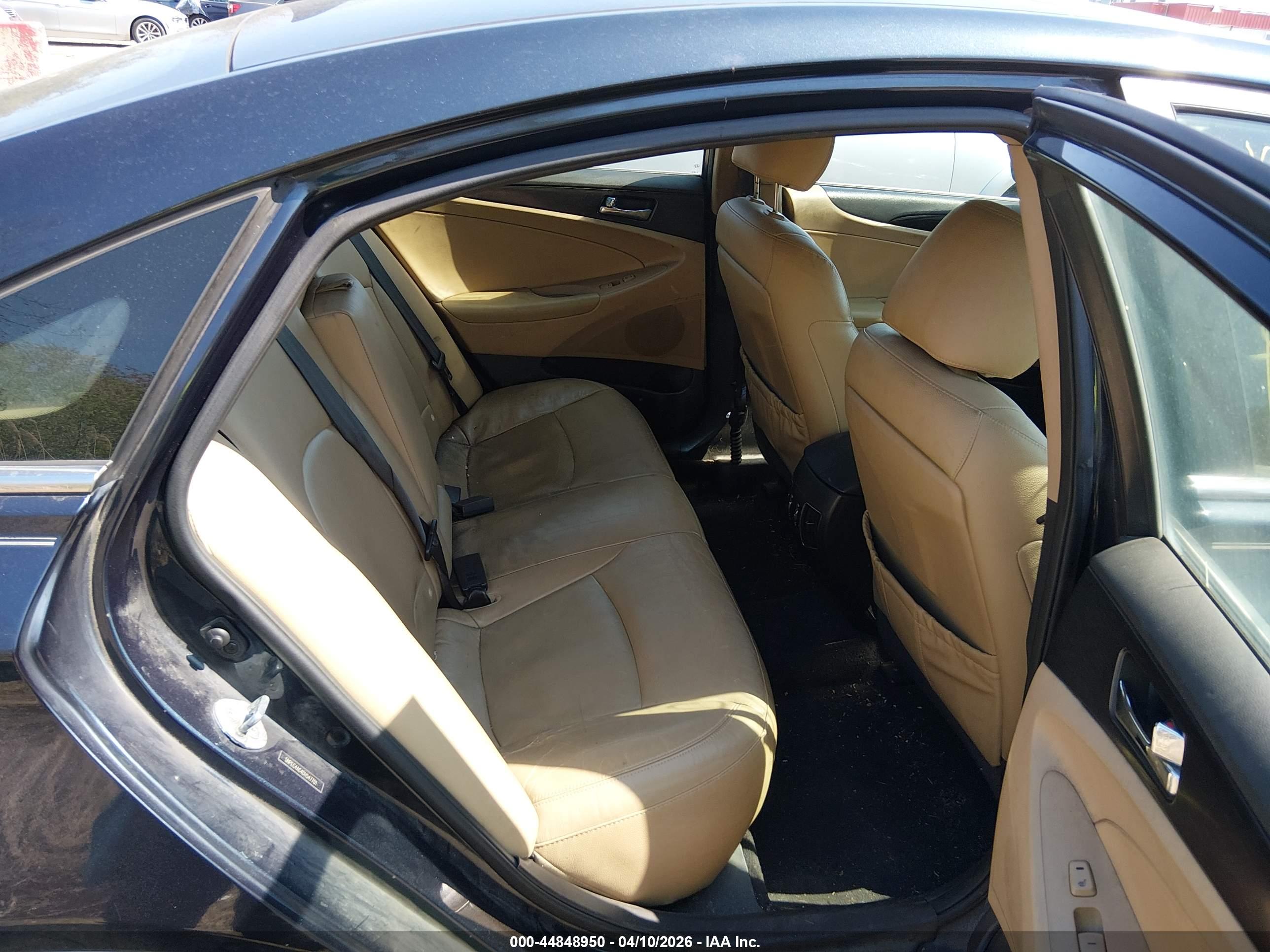 HYUNDAI SONATA image 8