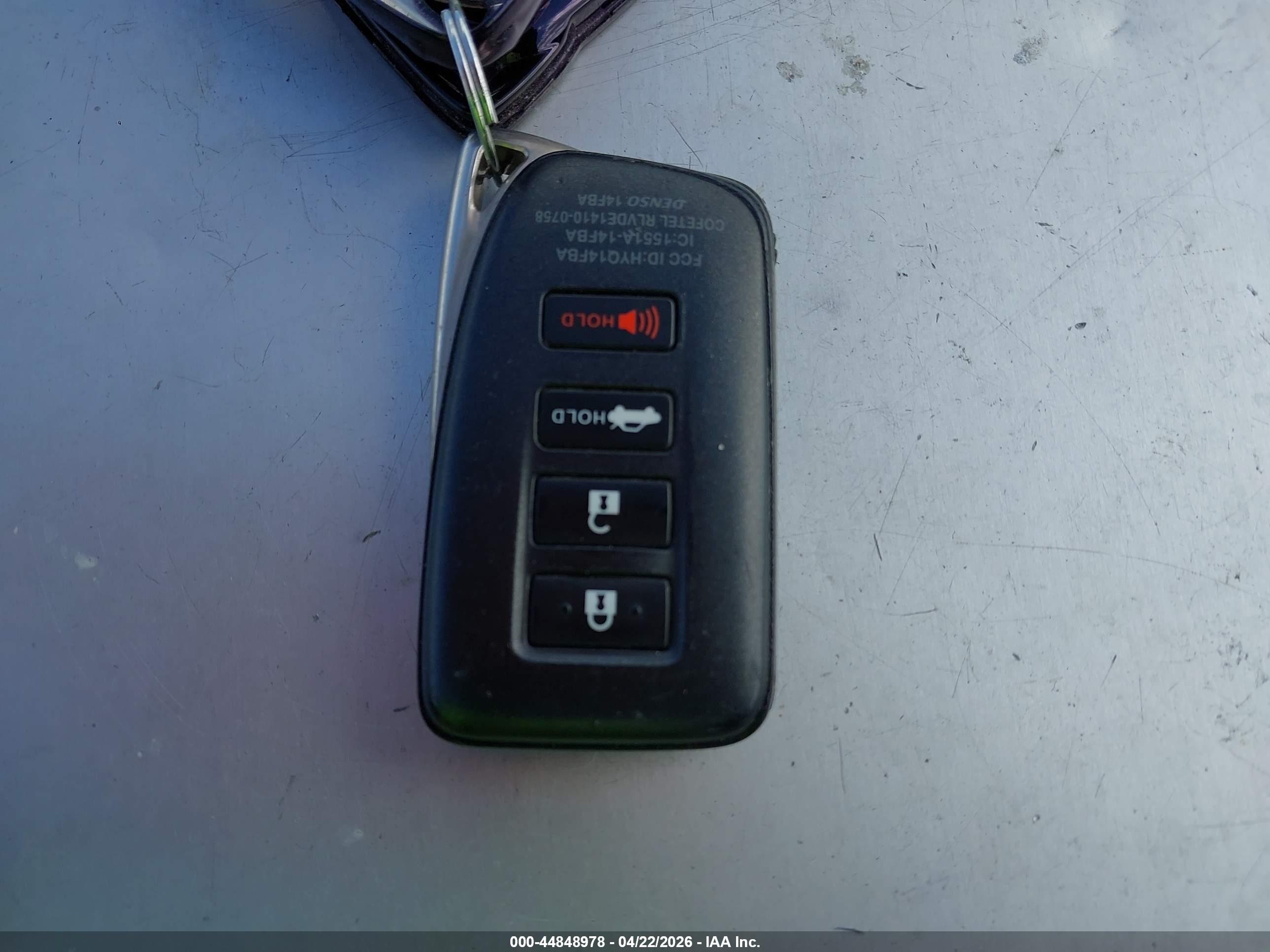 LEXUS ES image 11