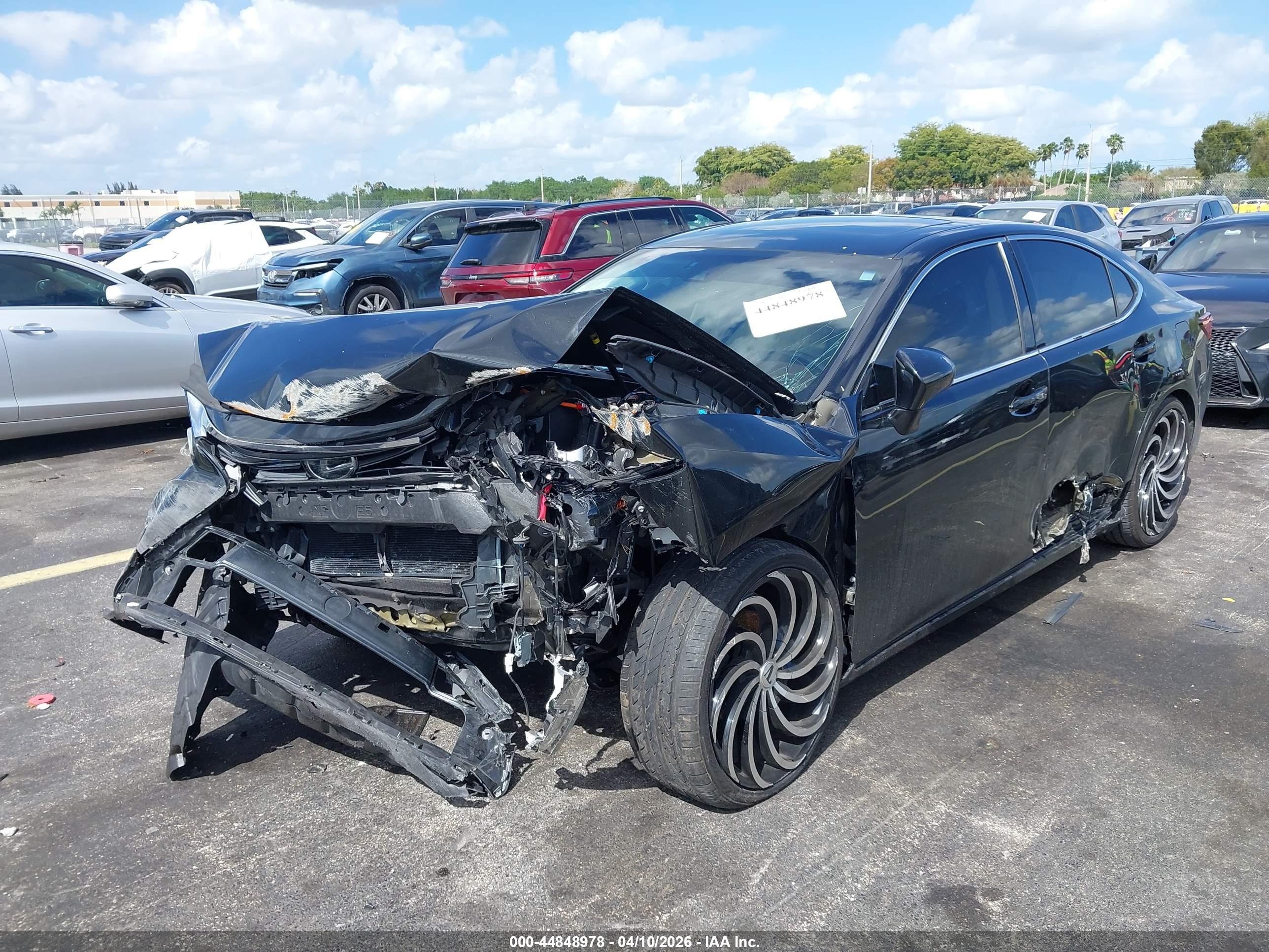 LEXUS ES image 6