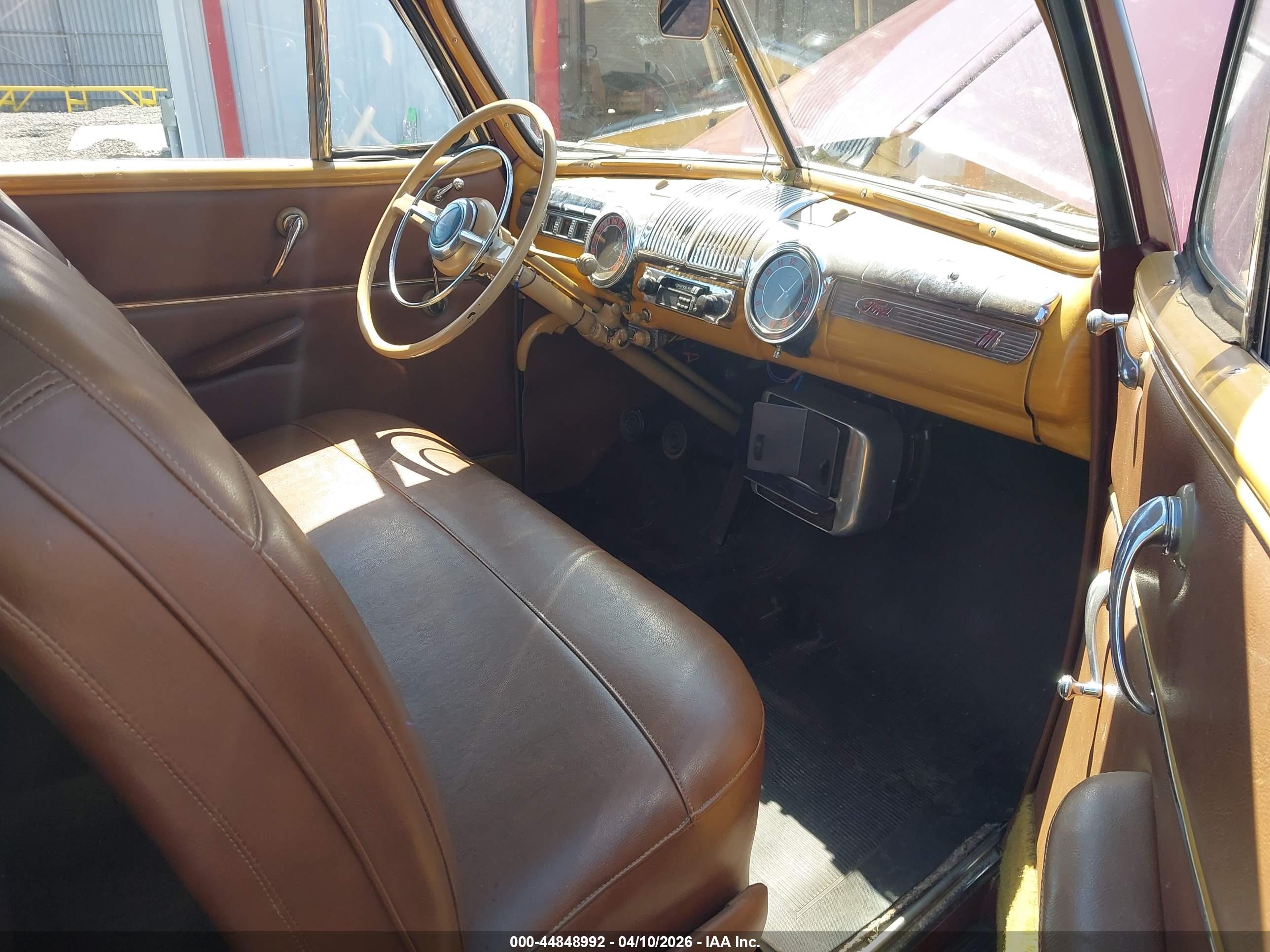 FORD DELUXE image 5