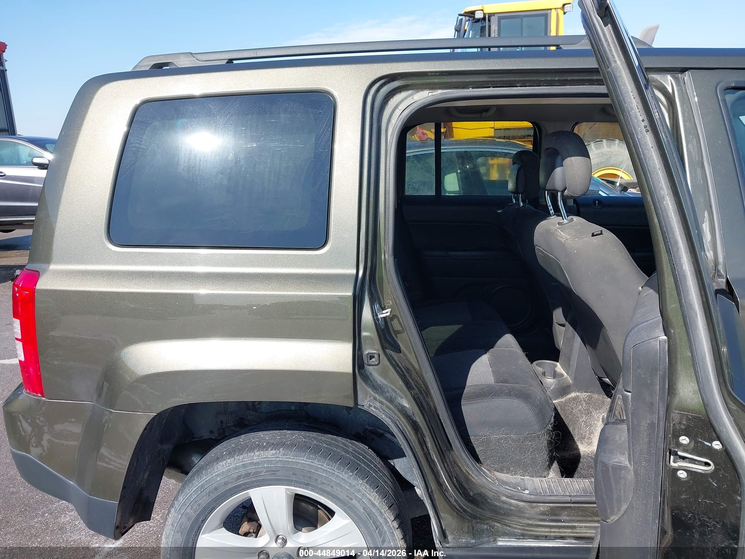 JEEP PATRIOT image 8