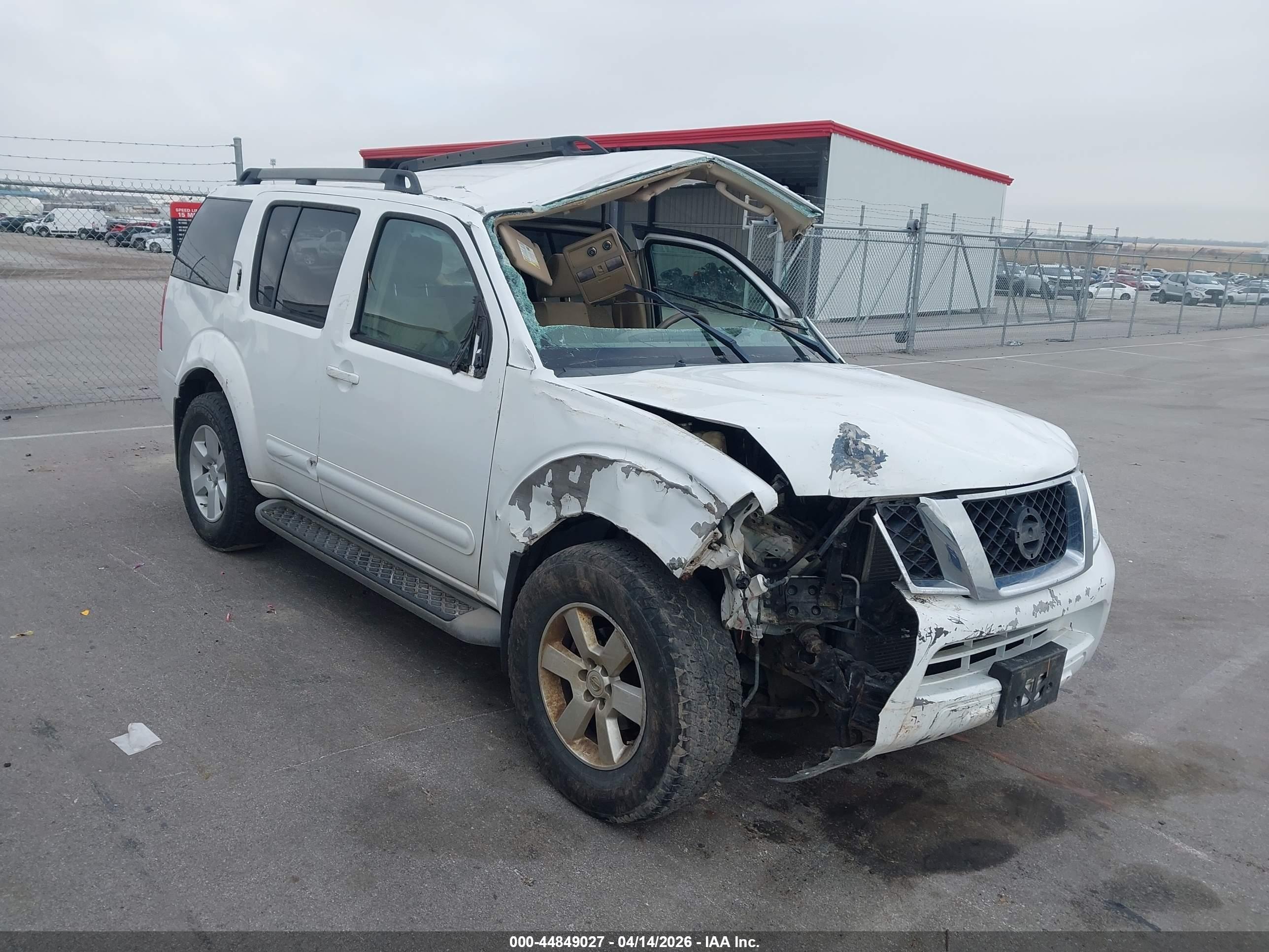NISSAN PATHFINDER image 6