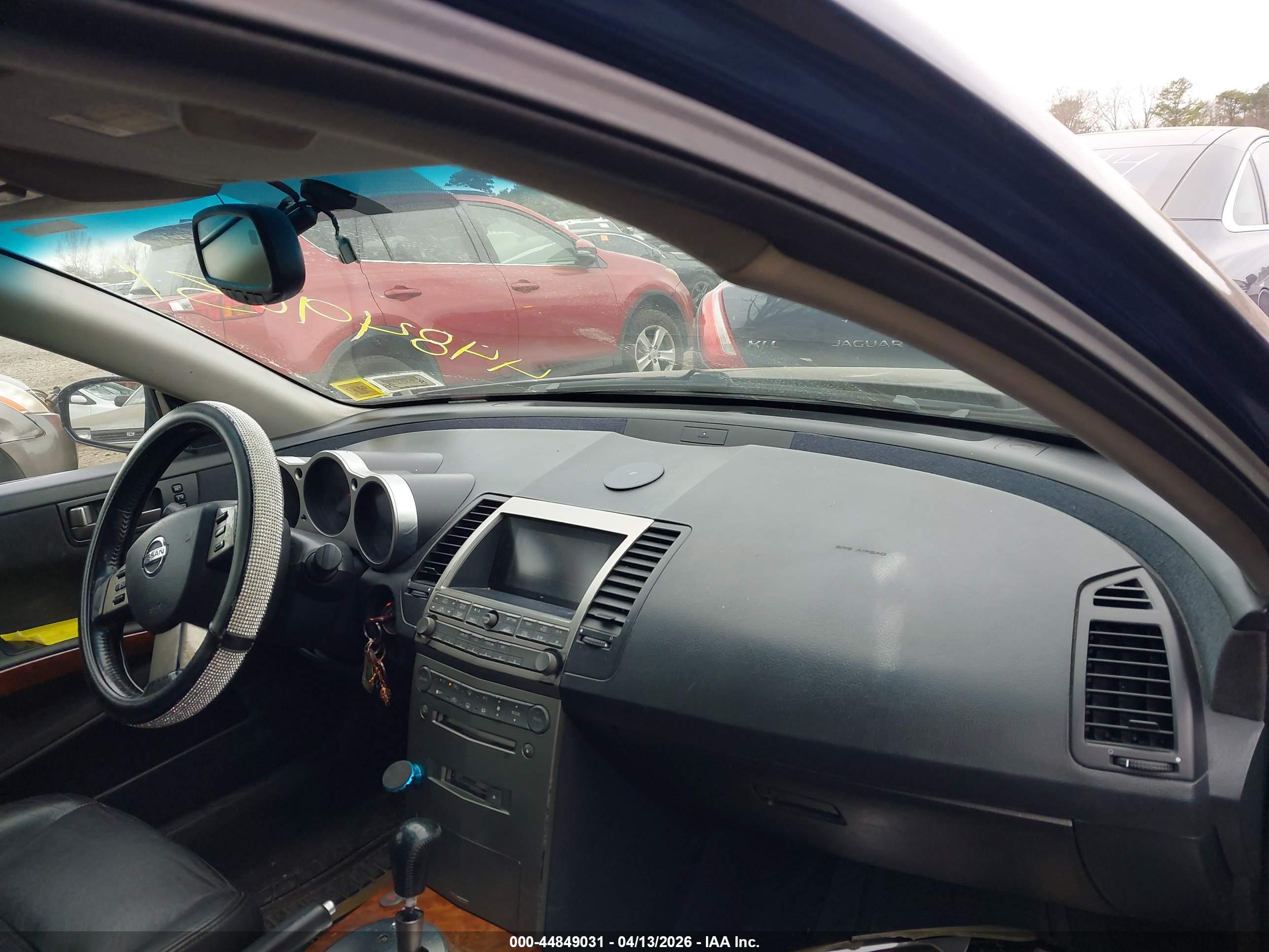 NISSAN MAXIMA image 5