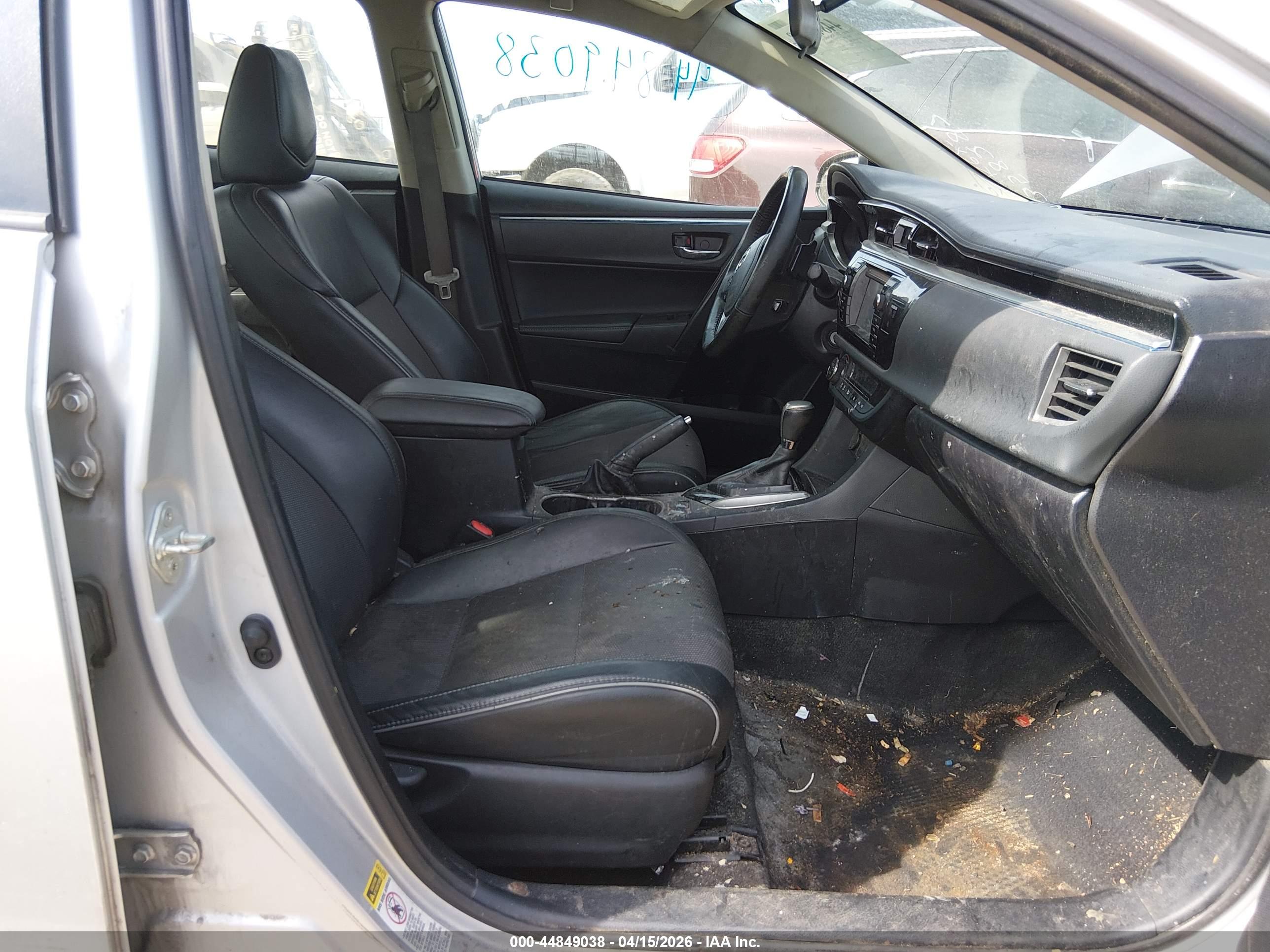 TOYOTA COROLLA image 5