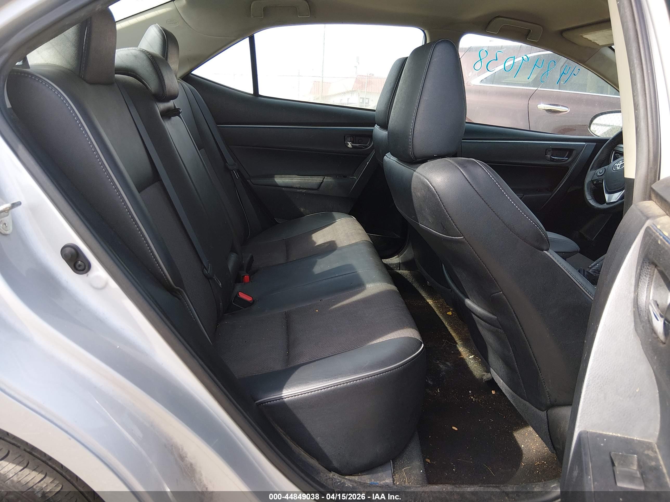 TOYOTA COROLLA image 8