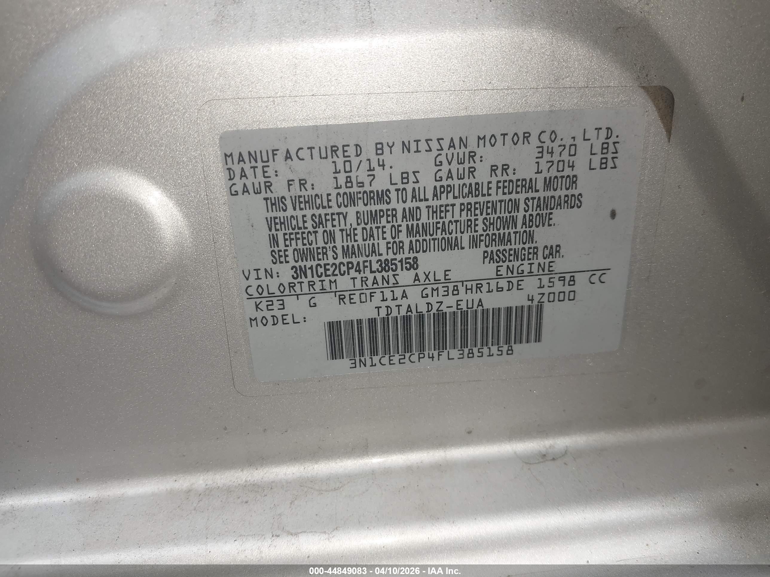 NISSAN VERSA image 9