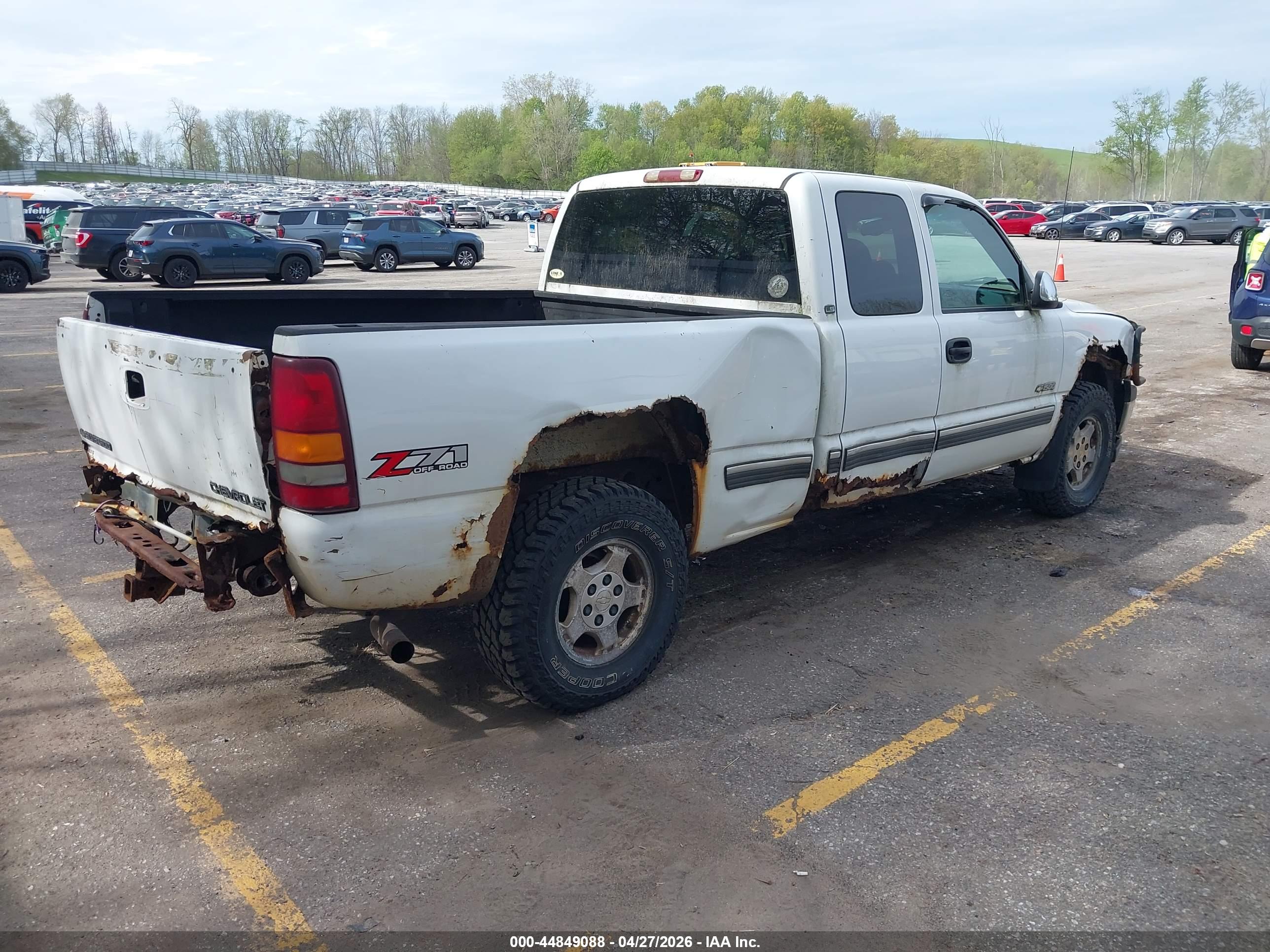 CHEVROLET SILVERADO image 4