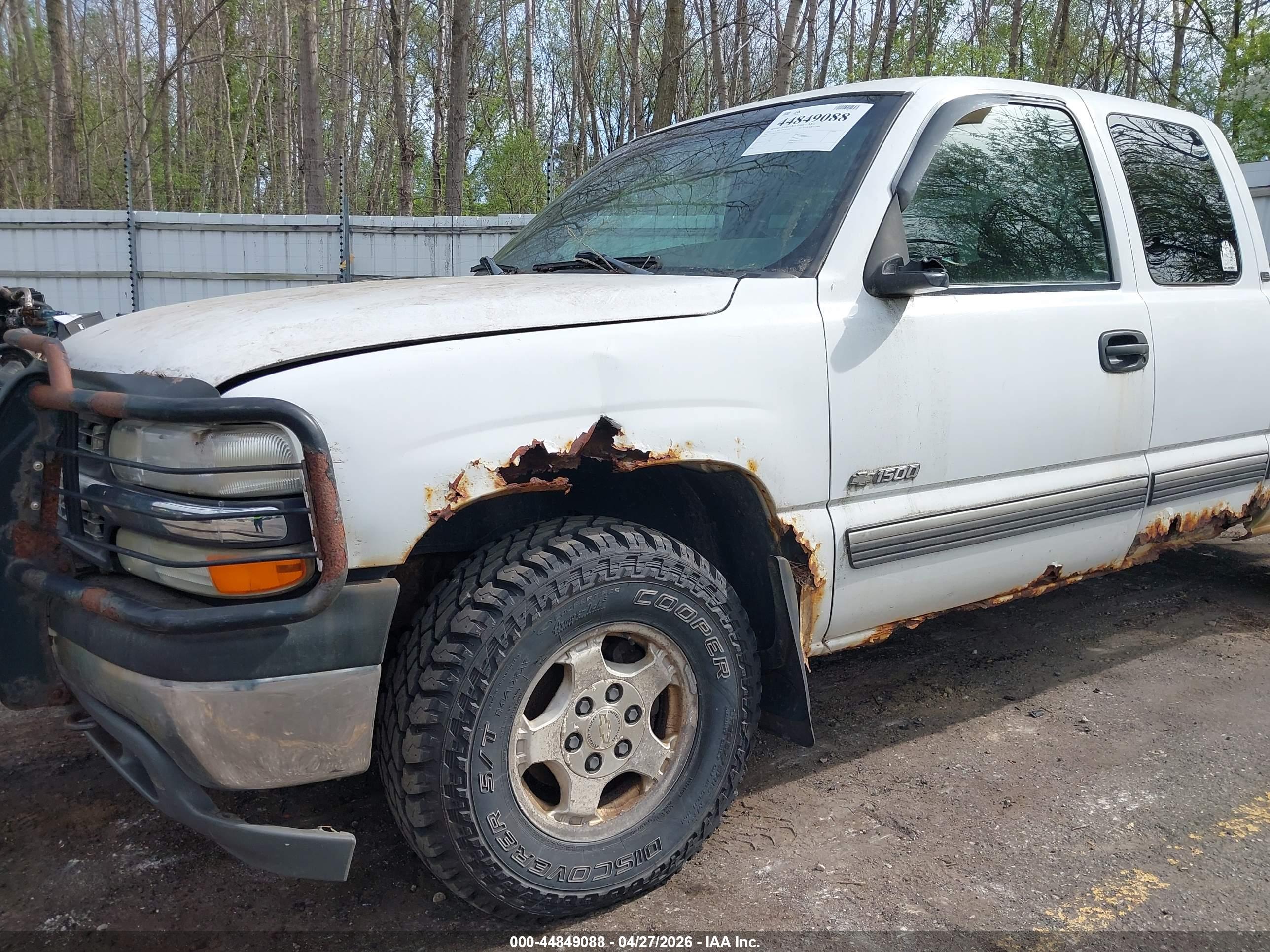 CHEVROLET SILVERADO image 6