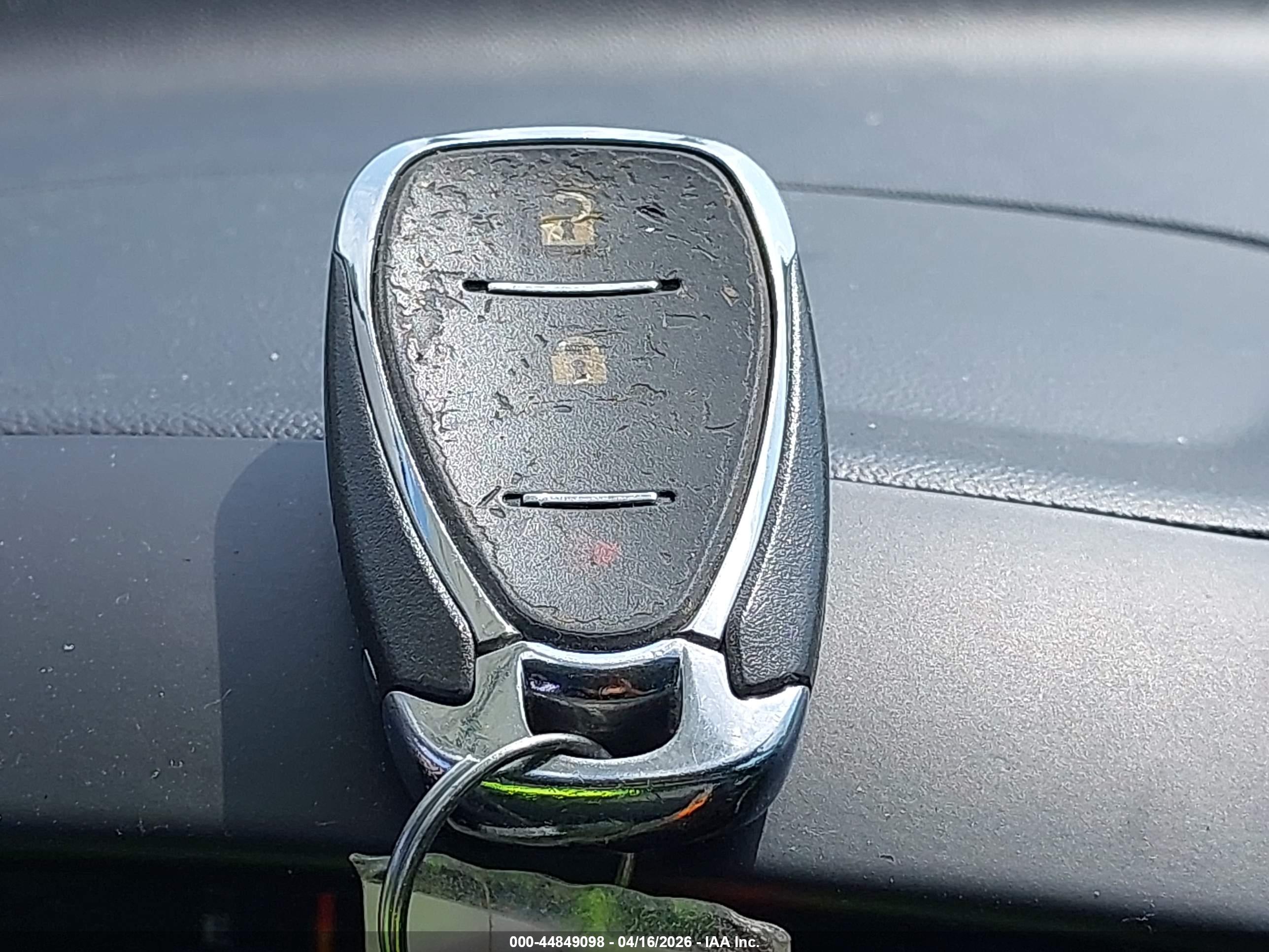 CHEVROLET EQUINOX image 11