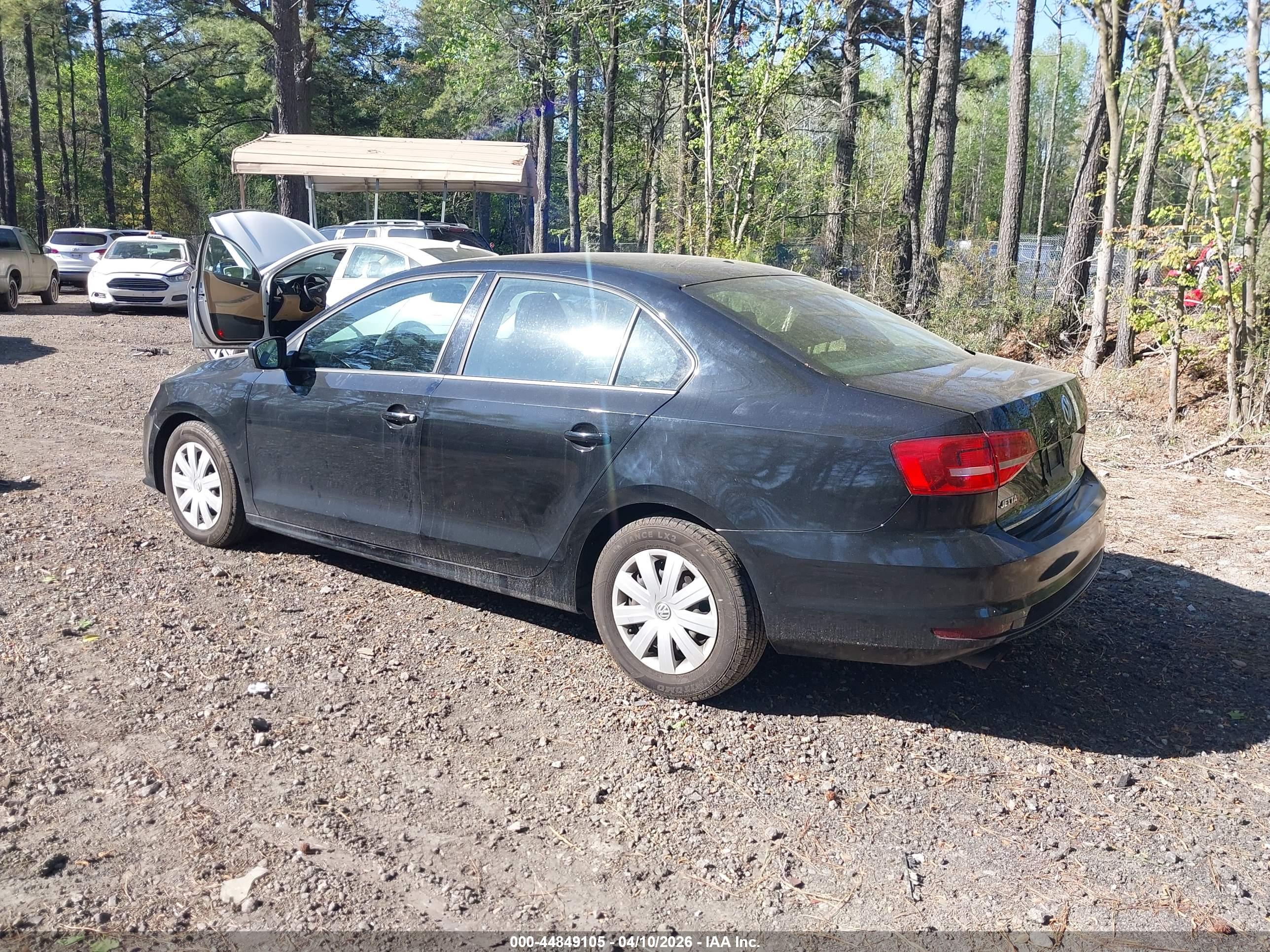 VOLKSWAGEN JETTA image 3