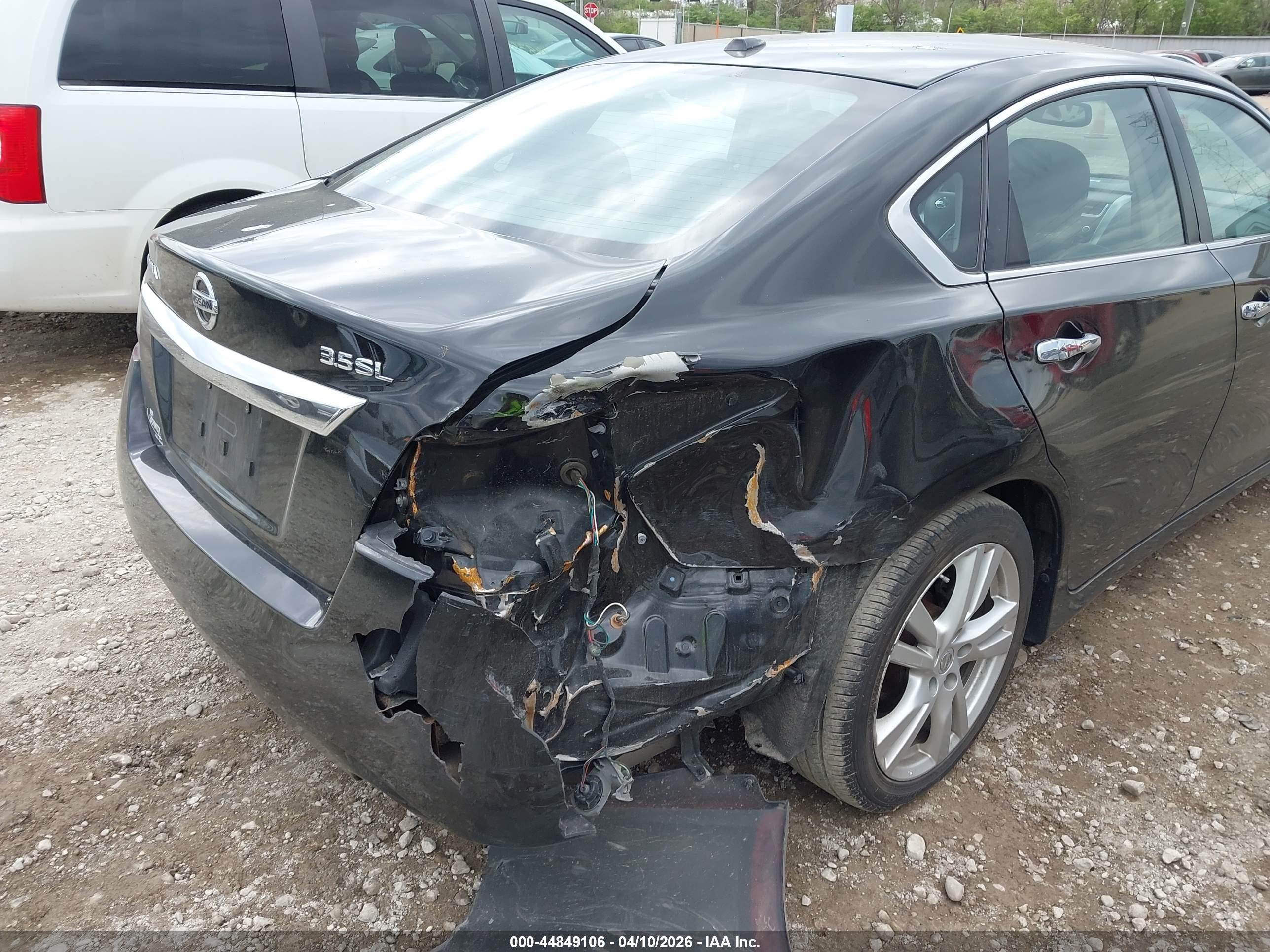 NISSAN ALTIMA image 6