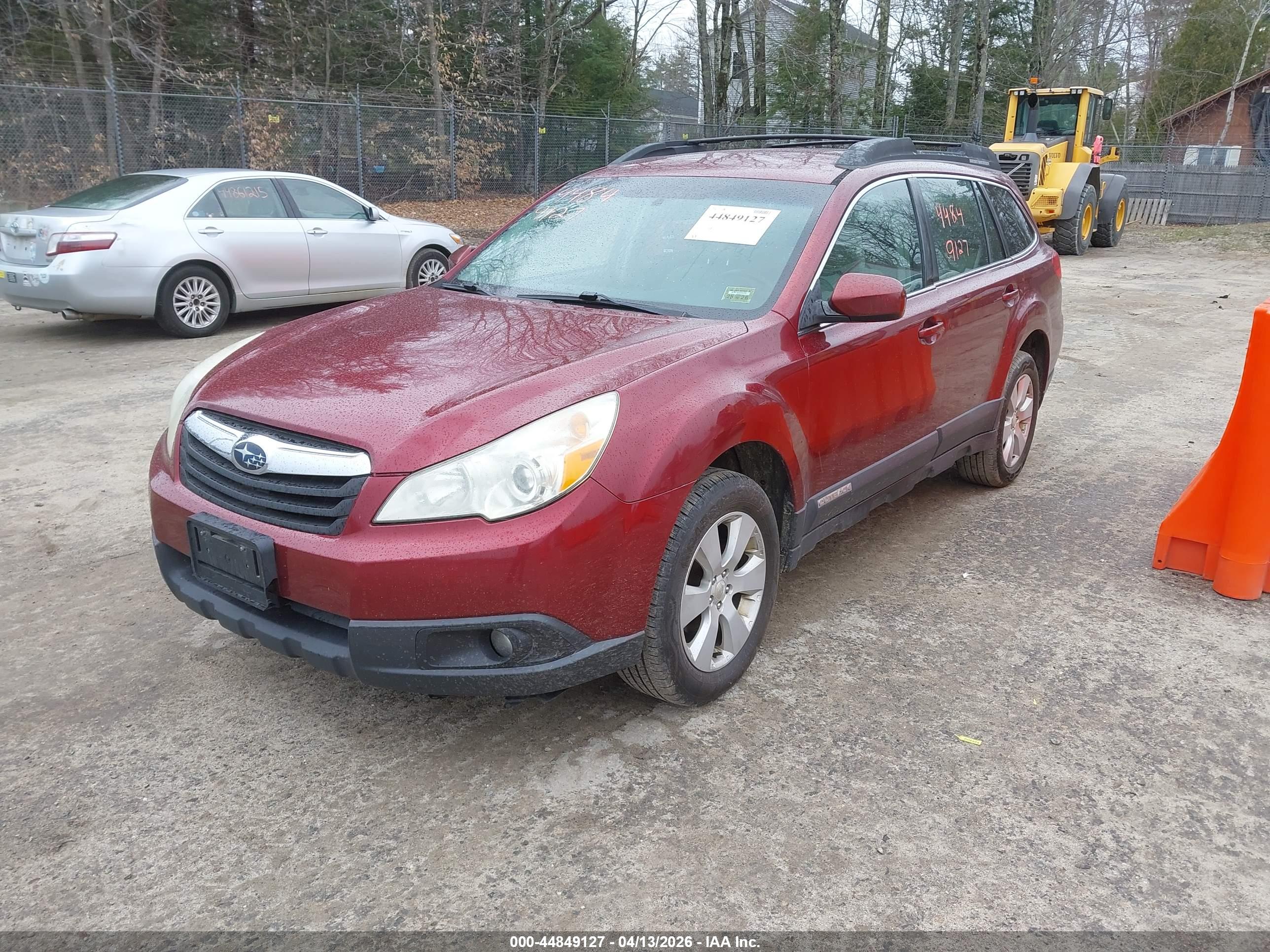 SUBARU OUTBACK image 2