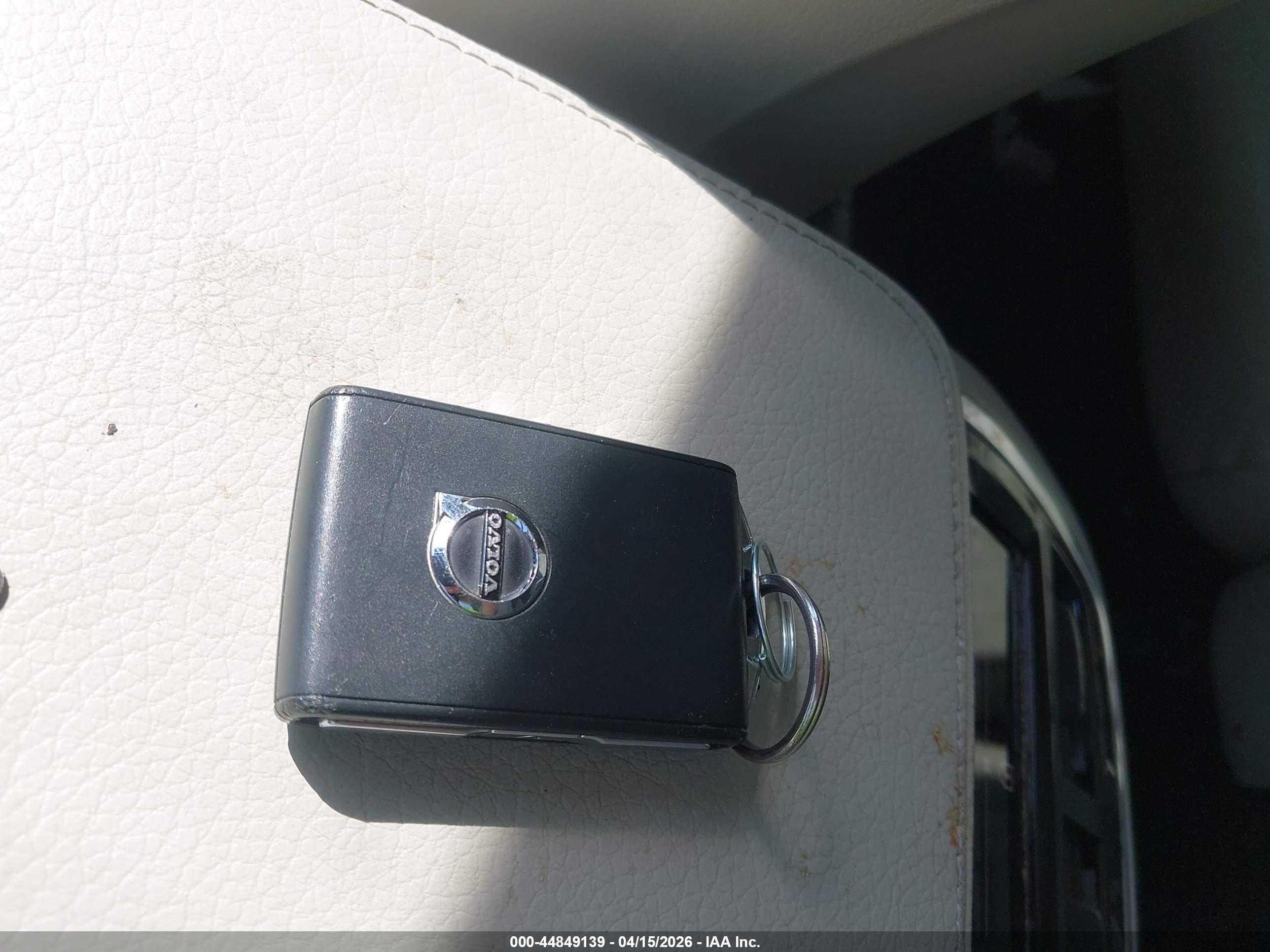 VOLVO XC90 image 11