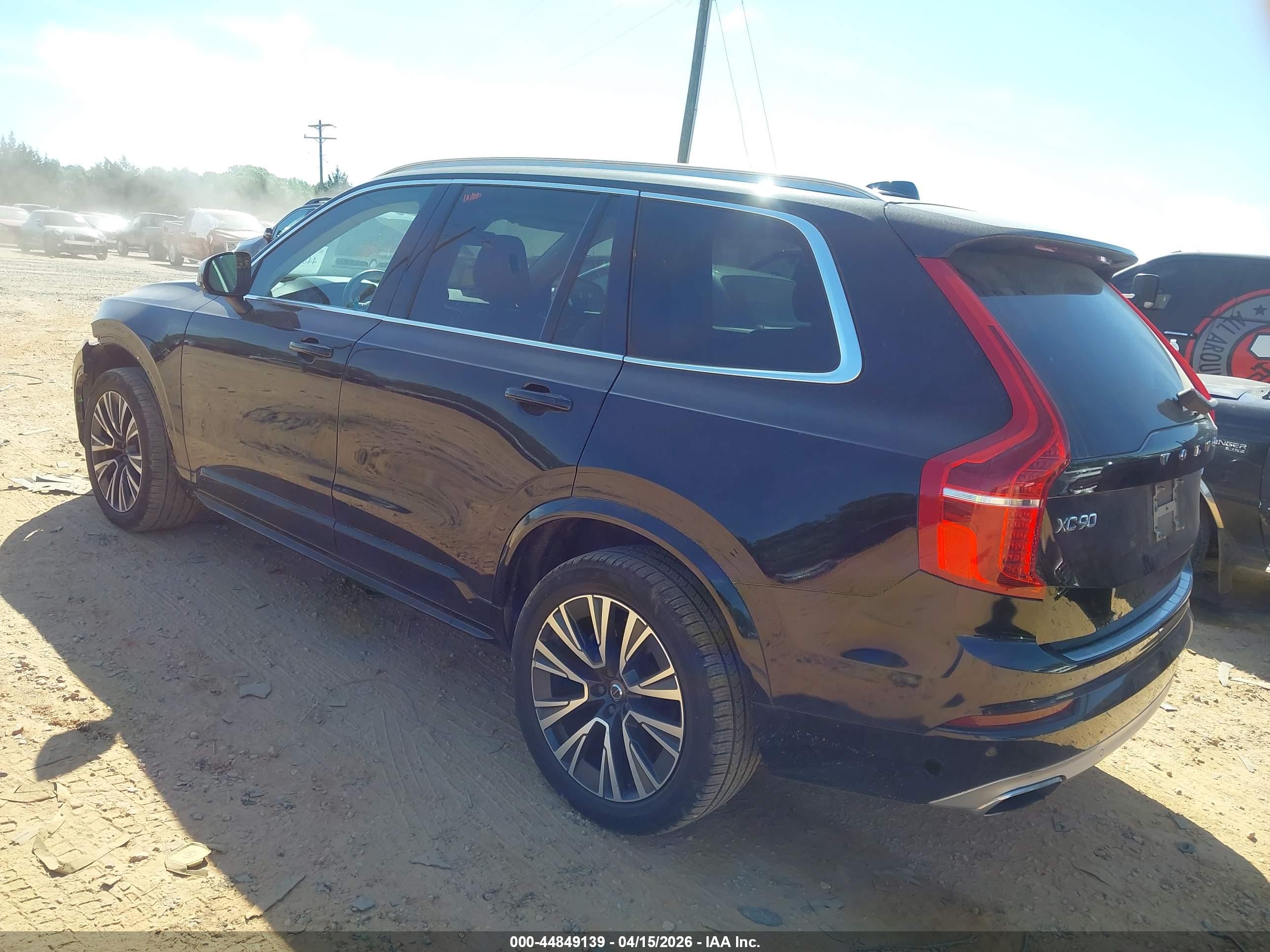 VOLVO XC90 image 3