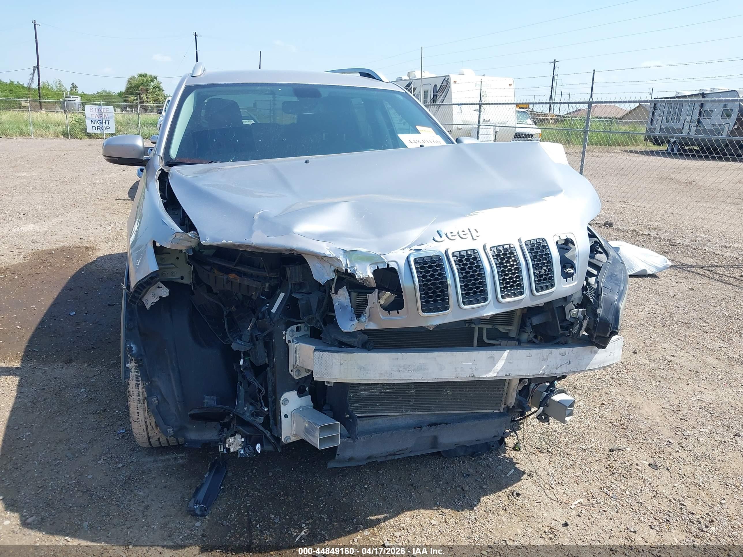 JEEP CHEROKEE image 6