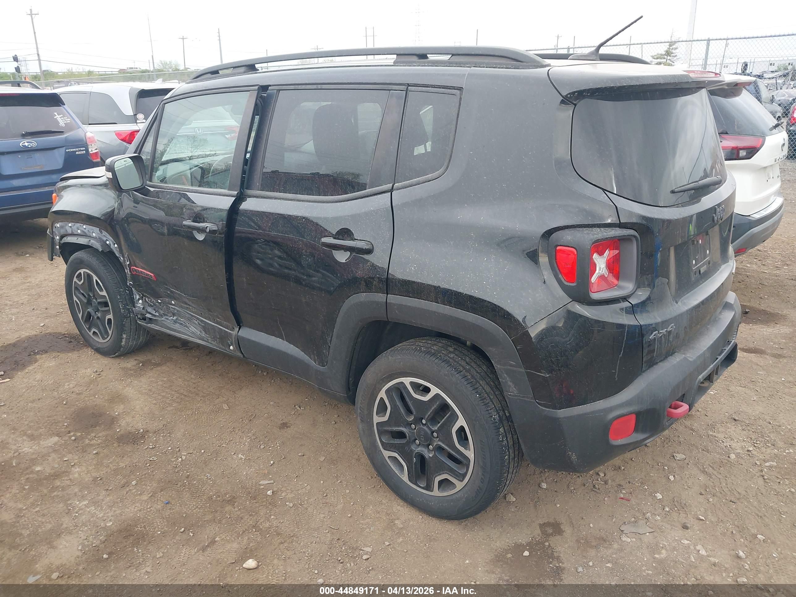 JEEP RENEGADE image 3