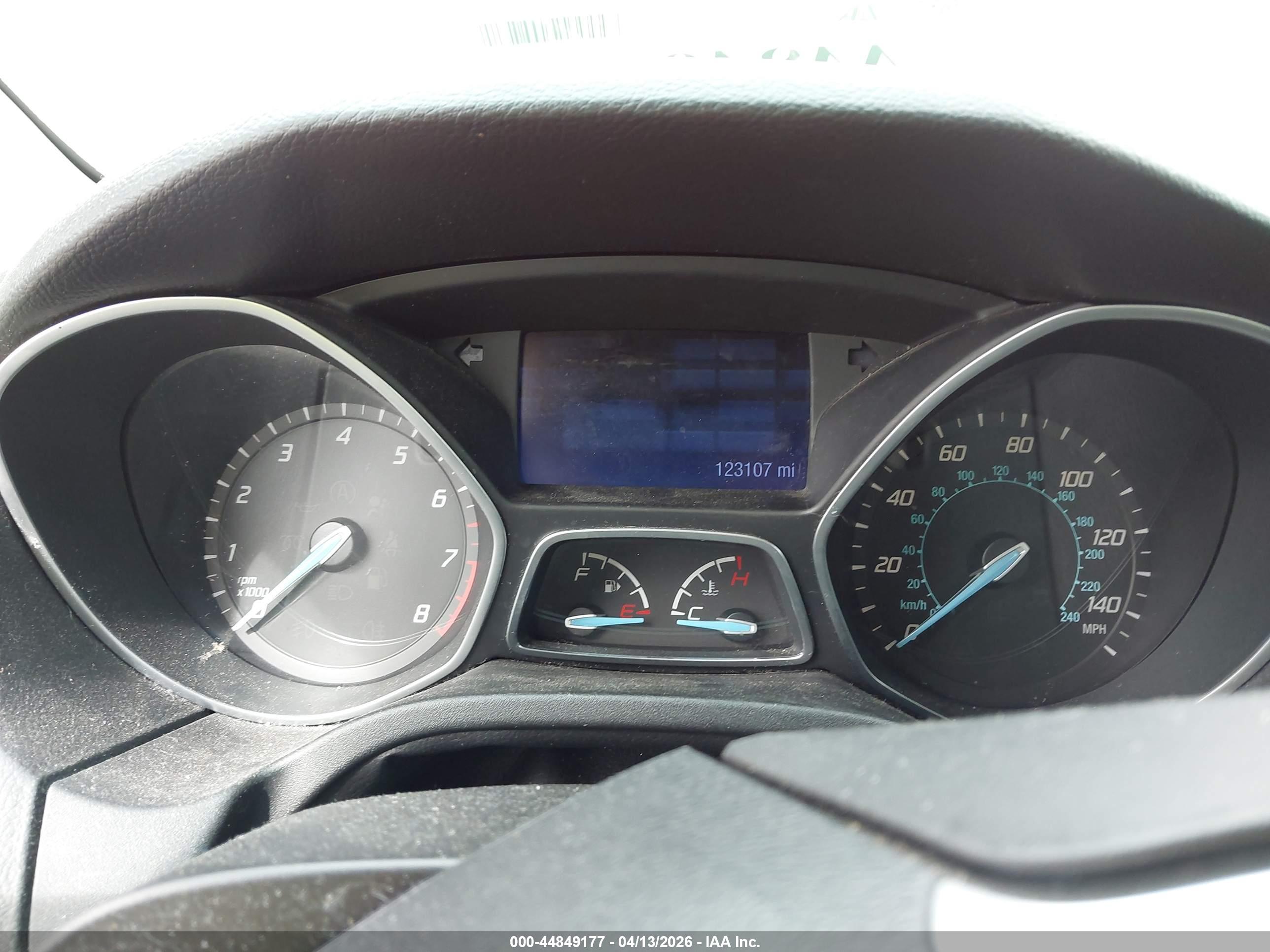 FORD FOCUS image 7
