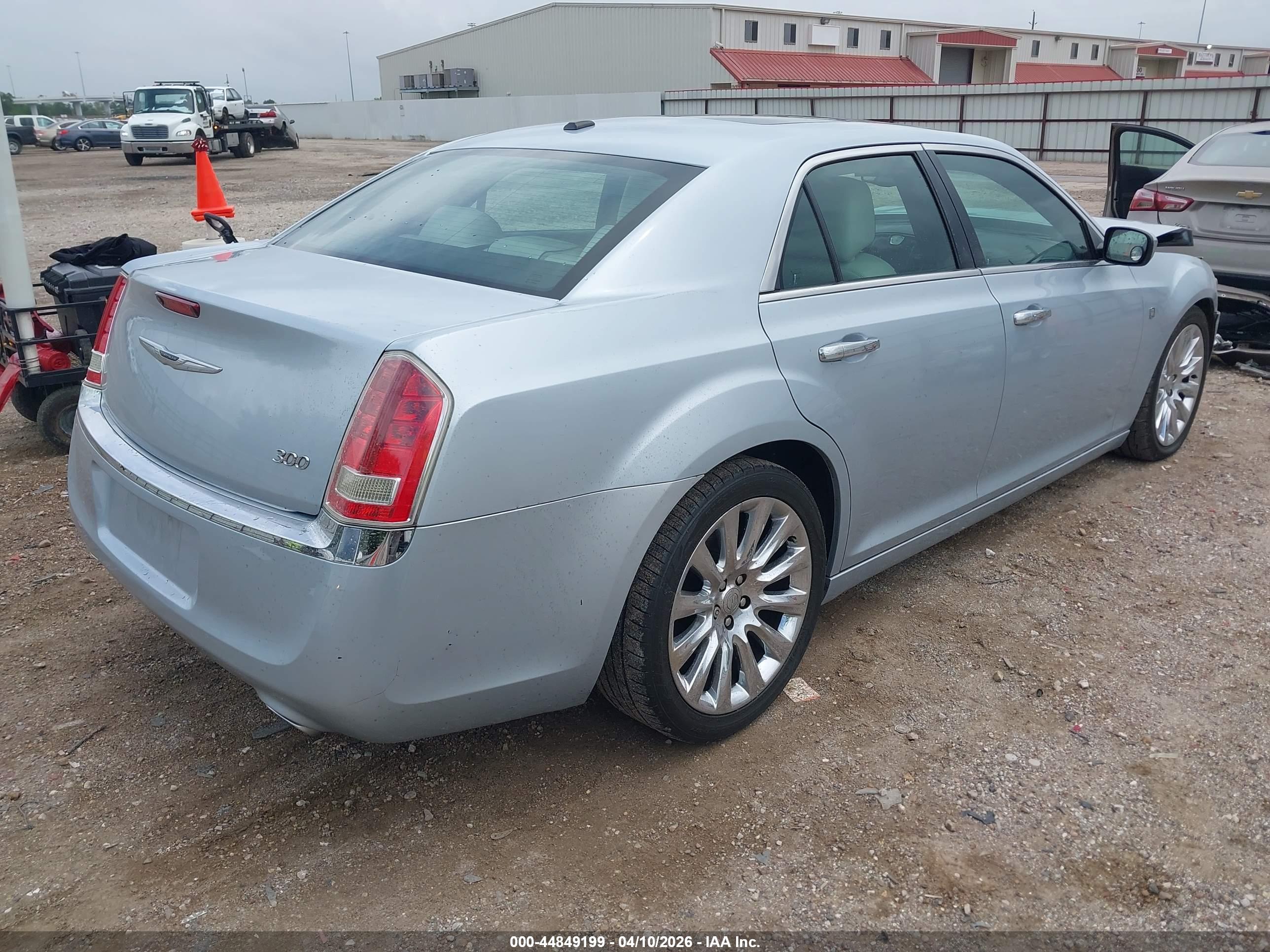 CHRYSLER 300 image 4